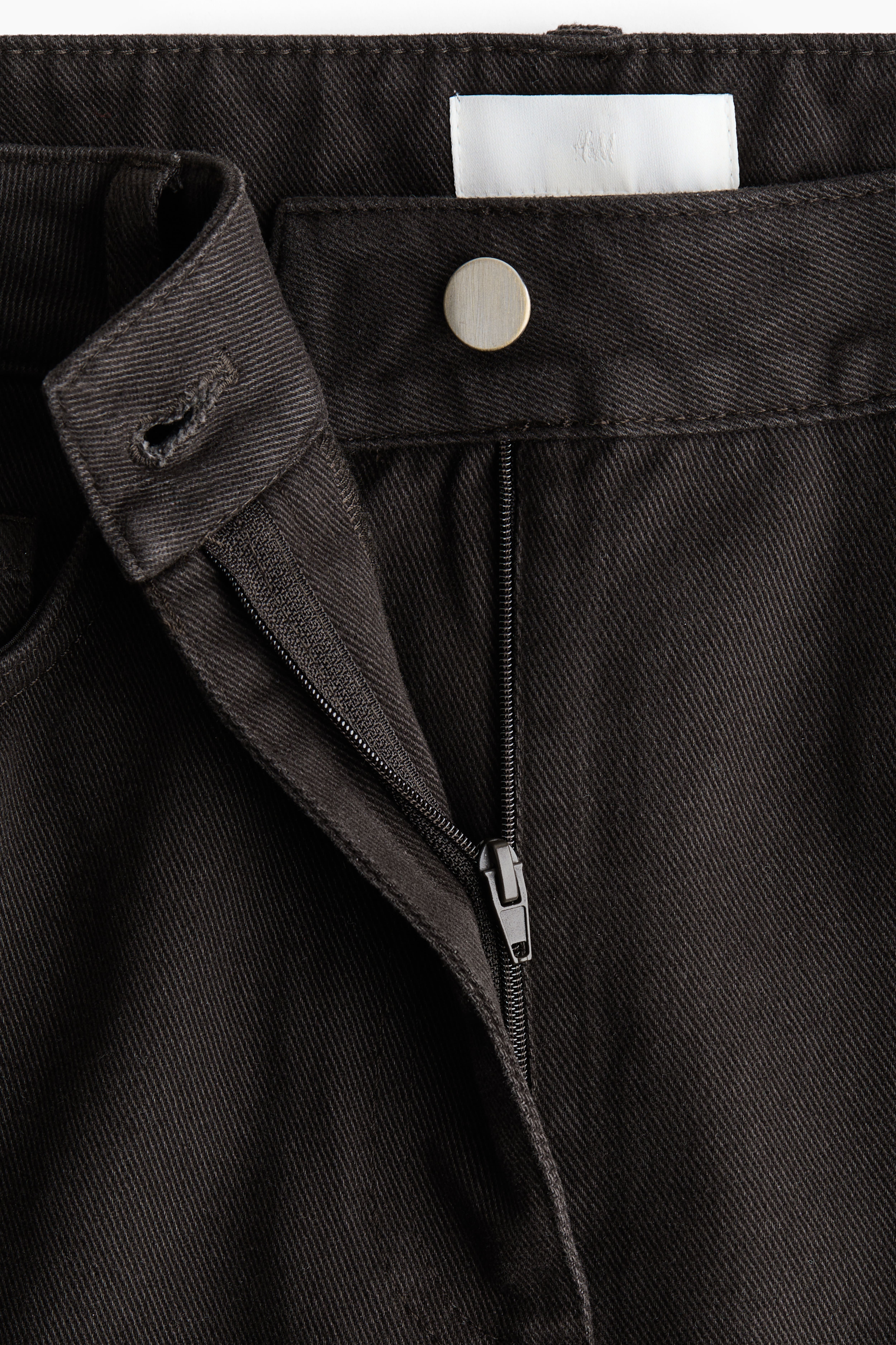 Barrel-Leg High-Waist Jeans