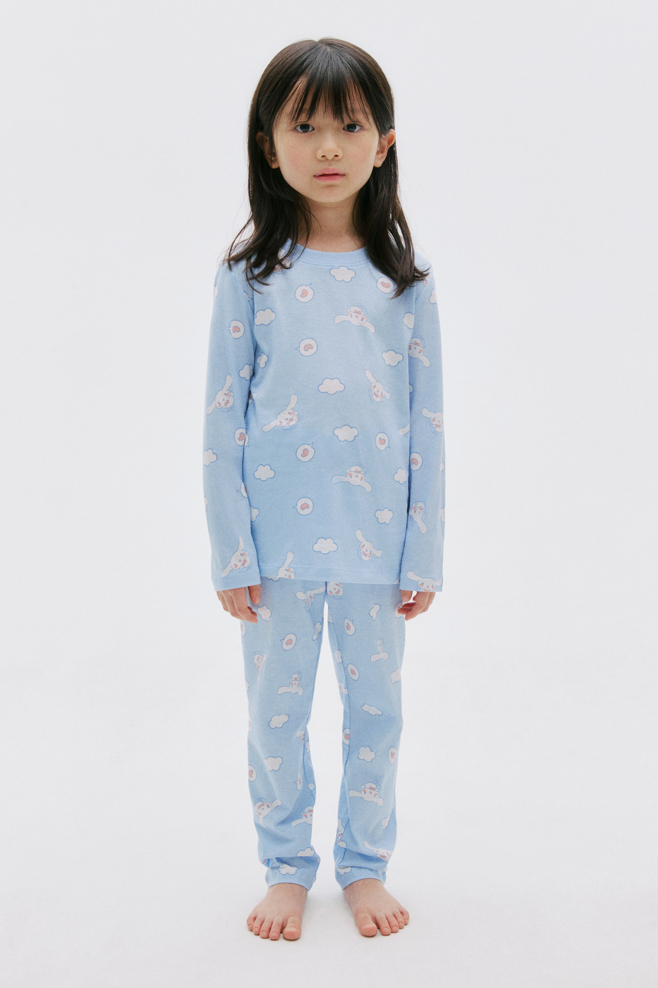 Xem ảnh lớn hơn: Bộ đồ ngủ cotton in hình - Xanh dương nhạt/Cinnamoroll - Kids | H&M VN 1