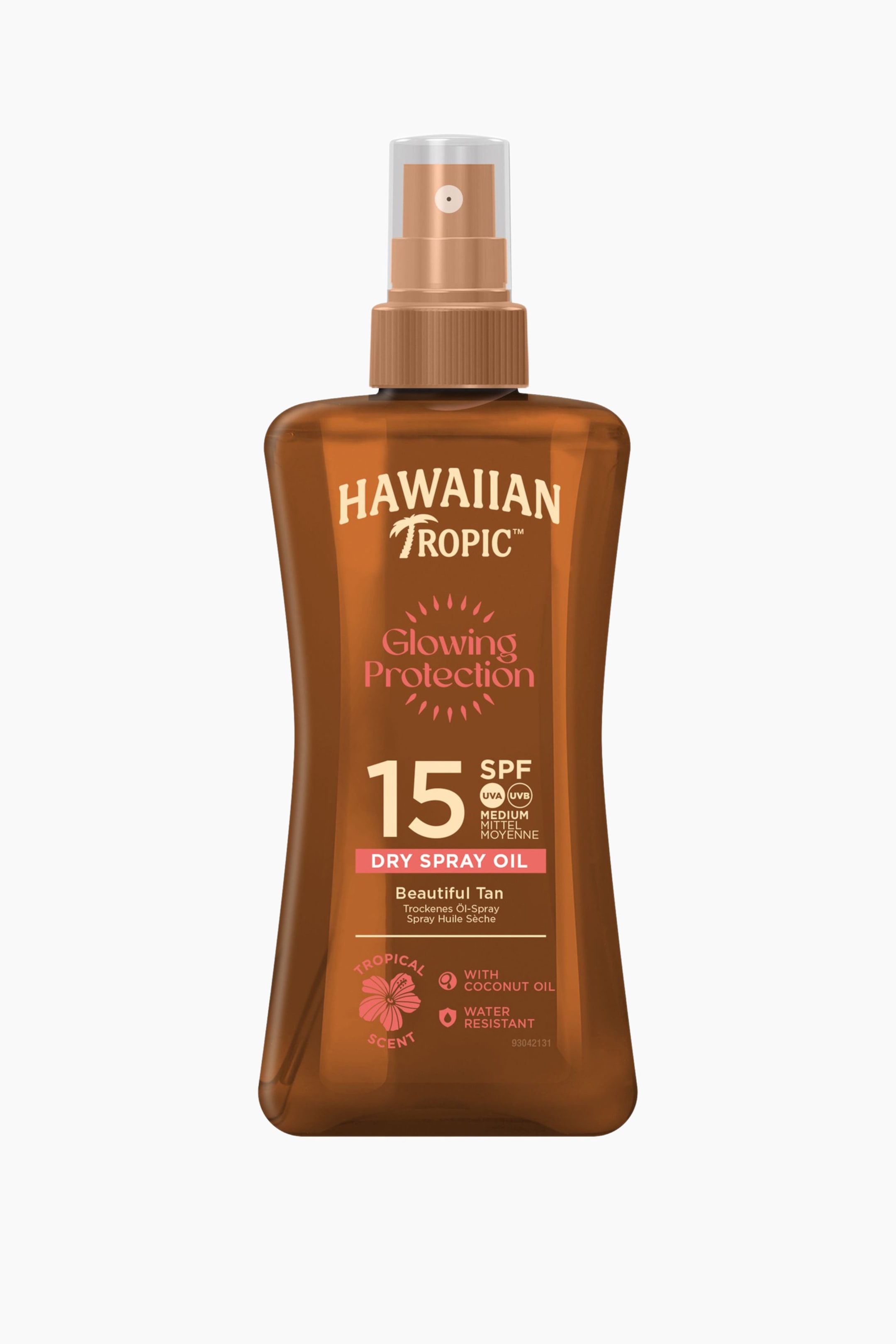 Se større billede: Hawaiian Tropic Glowing Protection Dry Spray Oil er synlig og fremviser en kontureret, gennemsigtig brun flaske med en bronzefarvet spraypumpe og gennemsigtigt låg. Forsideetiketten viser "Hawaiian Tropic" branding, "Glowing Protection," en stor "15 SPF UVA UVB," og "DRY SPRAY OIL" på en lyserød bjælke, sammen med ikoner for tropisk duft, kokosolie og vandresistens.