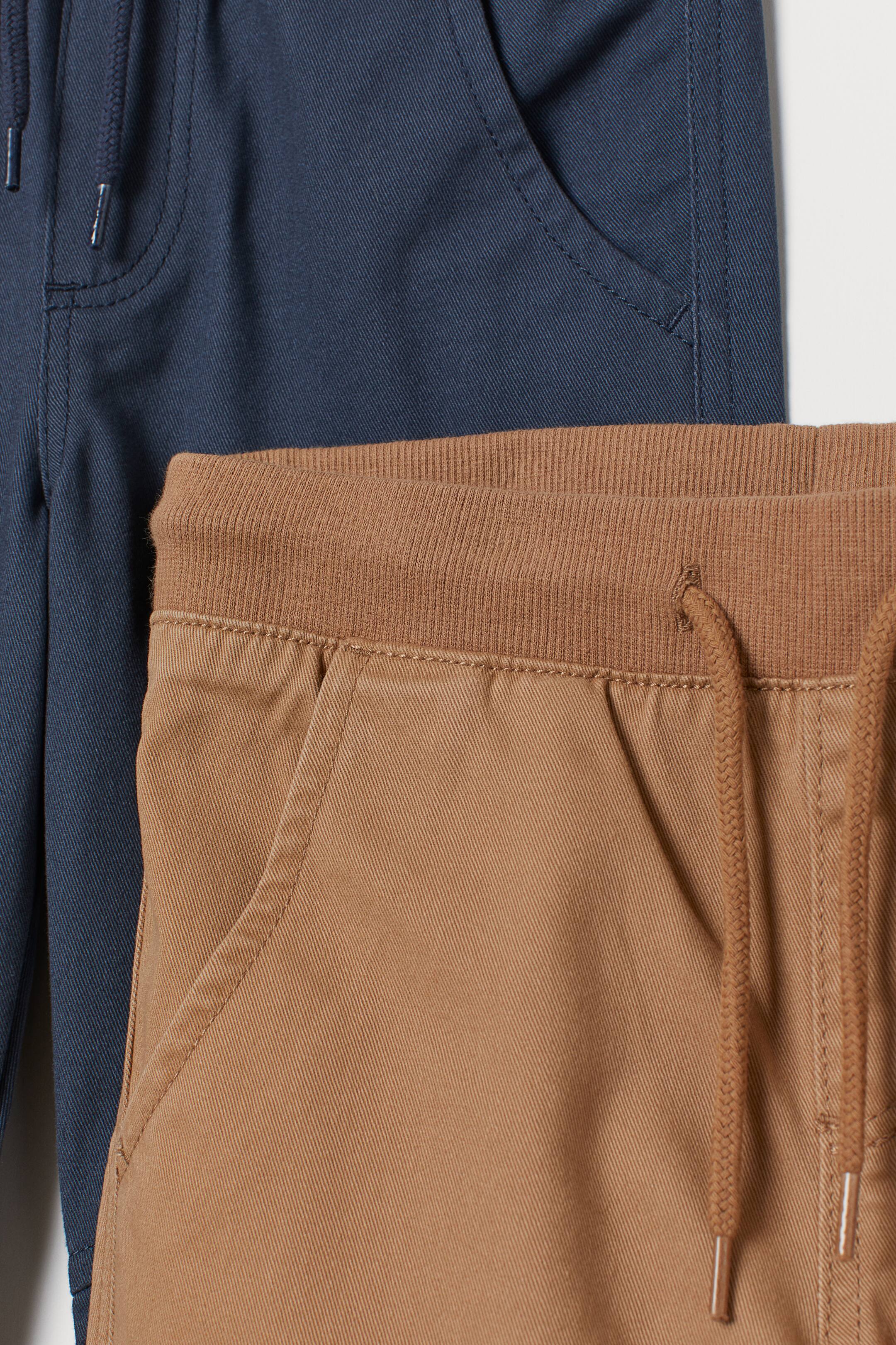 Größeres Bild ansehen: 2er-Pack Twilljoggers - Khakibeige/Dunkelblau - Kids | H&M DE 2