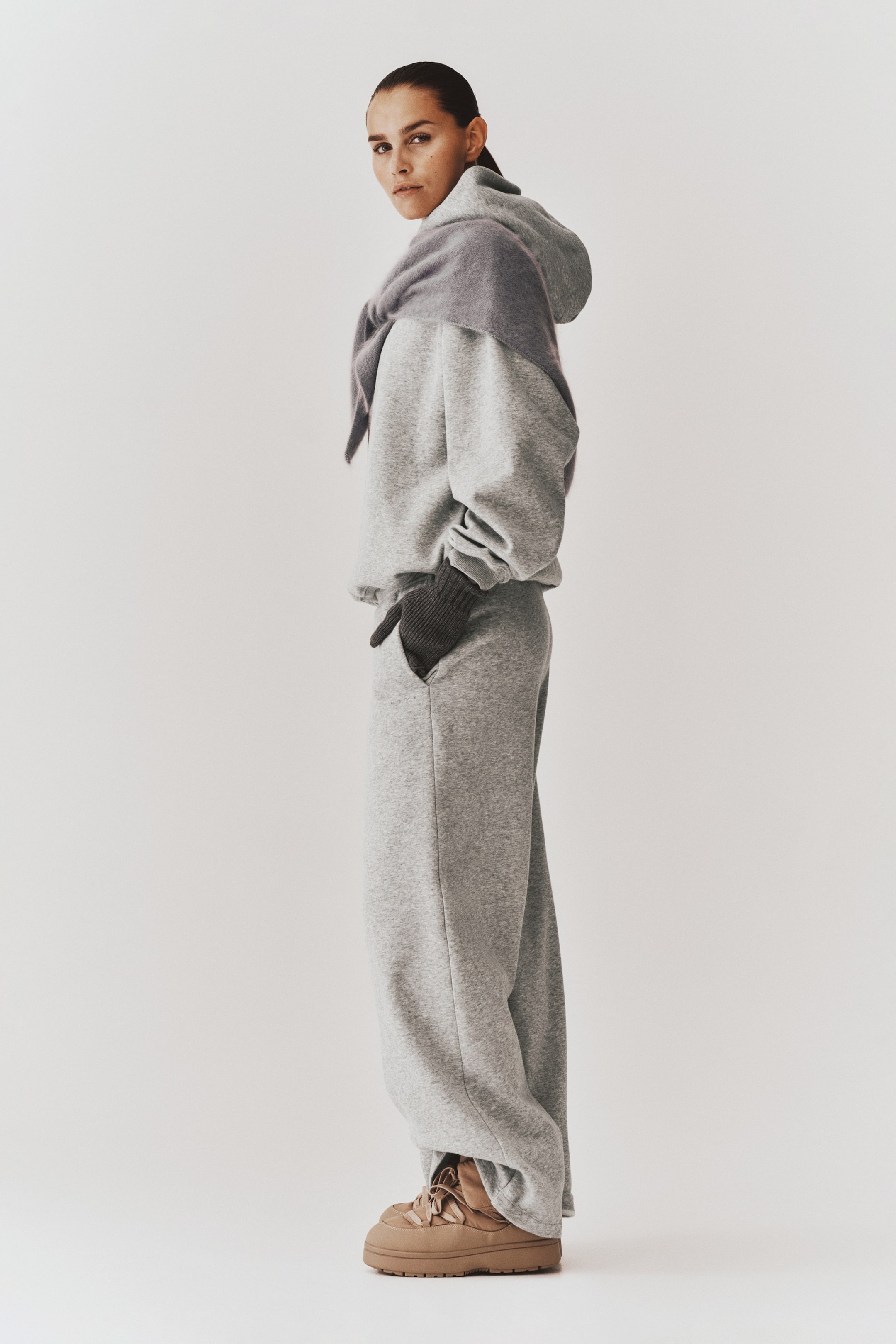 Pantalon jogging de sport à jambes larges
