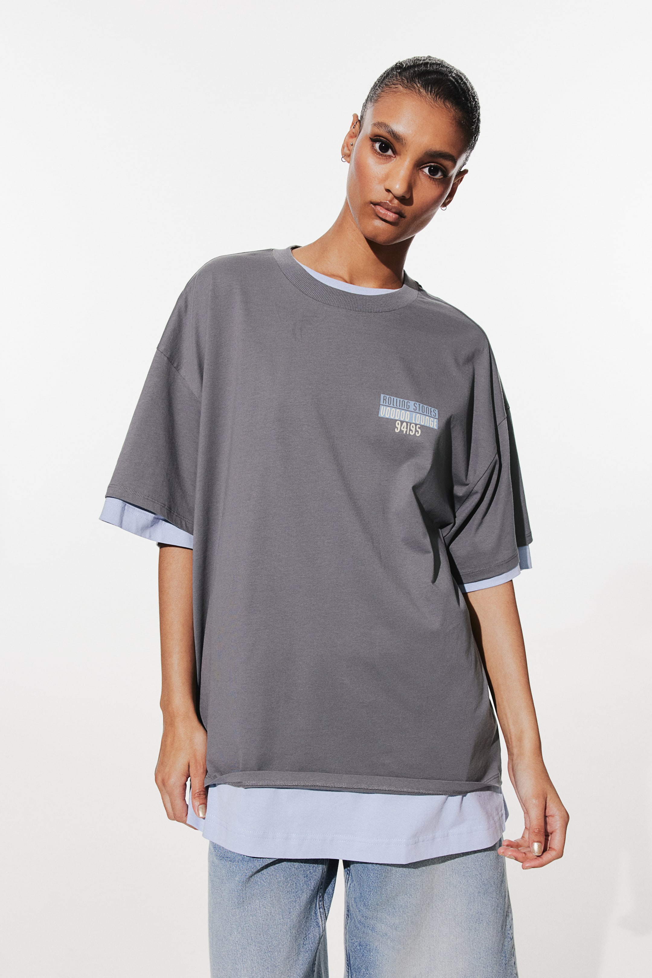 Oversized printed T-shirt - Round neck - Short sleeve - Grey/The ...