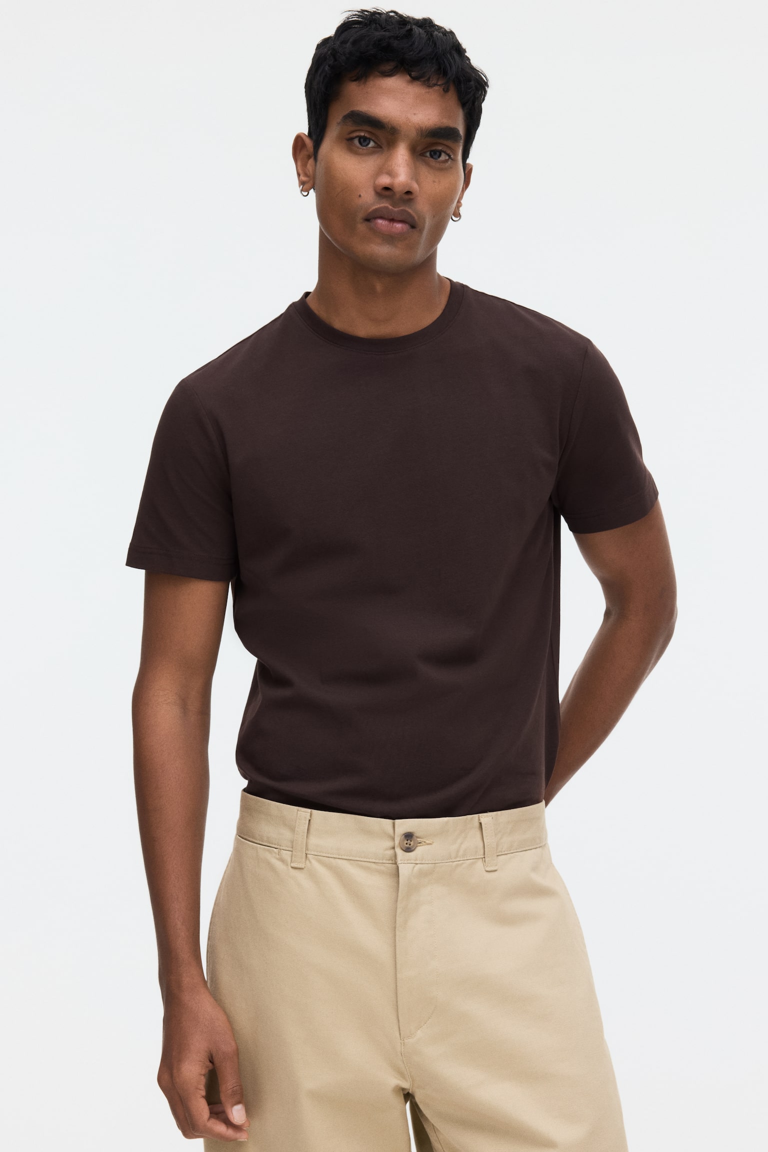 טישירט Slim Fit - חום כהה/לבן/כחול נייבי/ירוק חאקי/שחור/כחול נייבי - 1