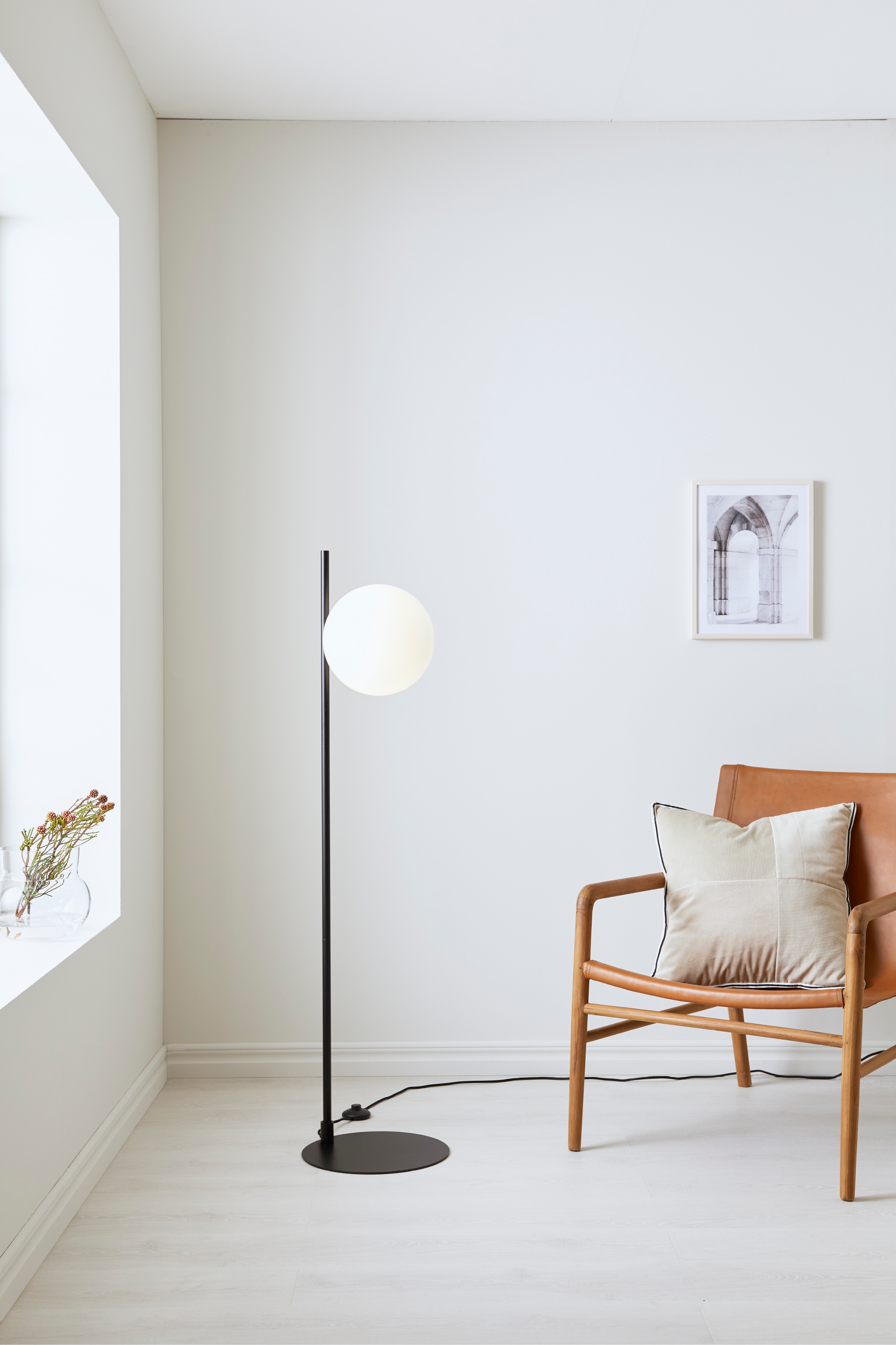 Dione Vloerlamp - Black/white