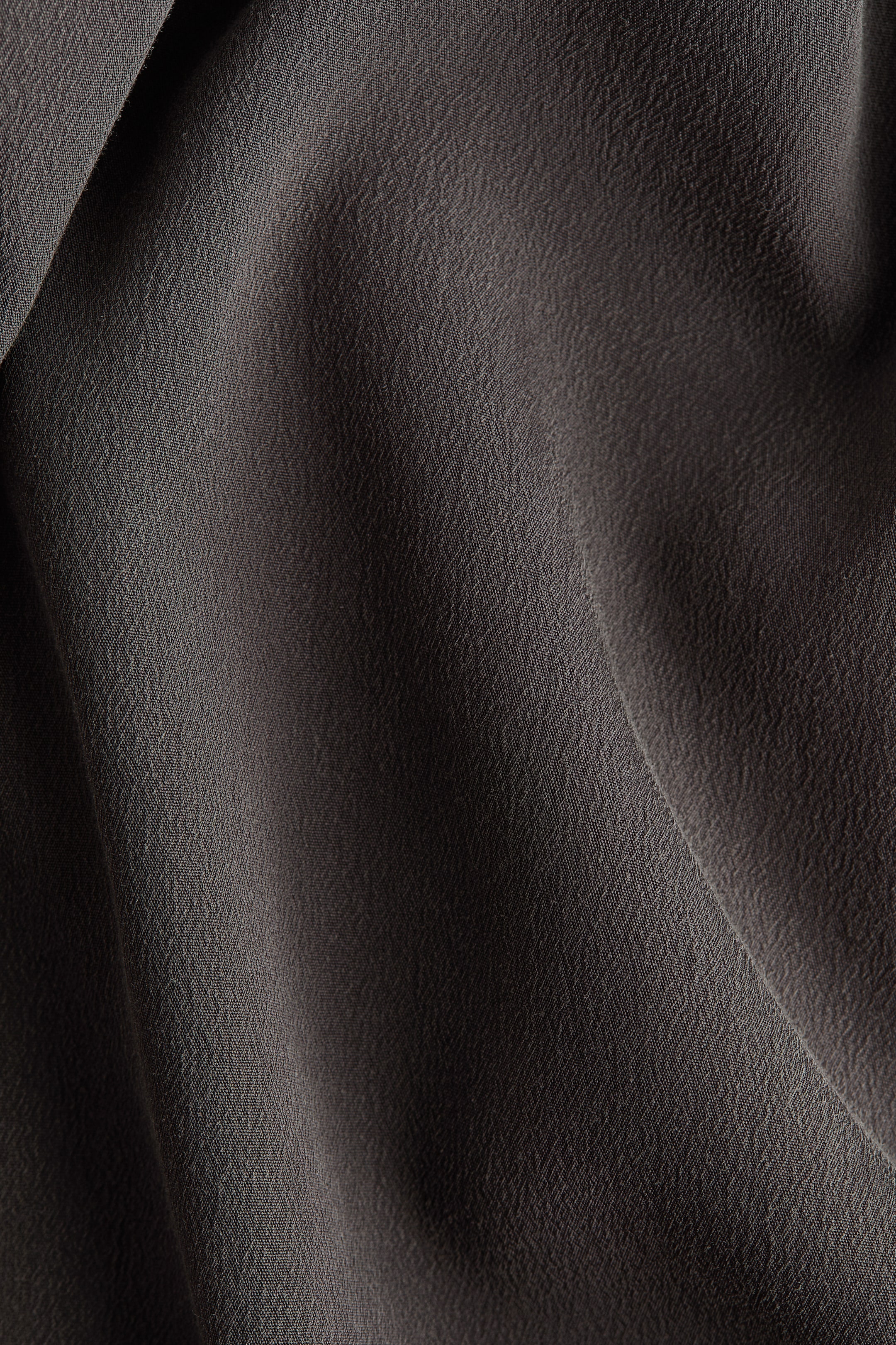 Robe à manches longues avec ceinture nouer