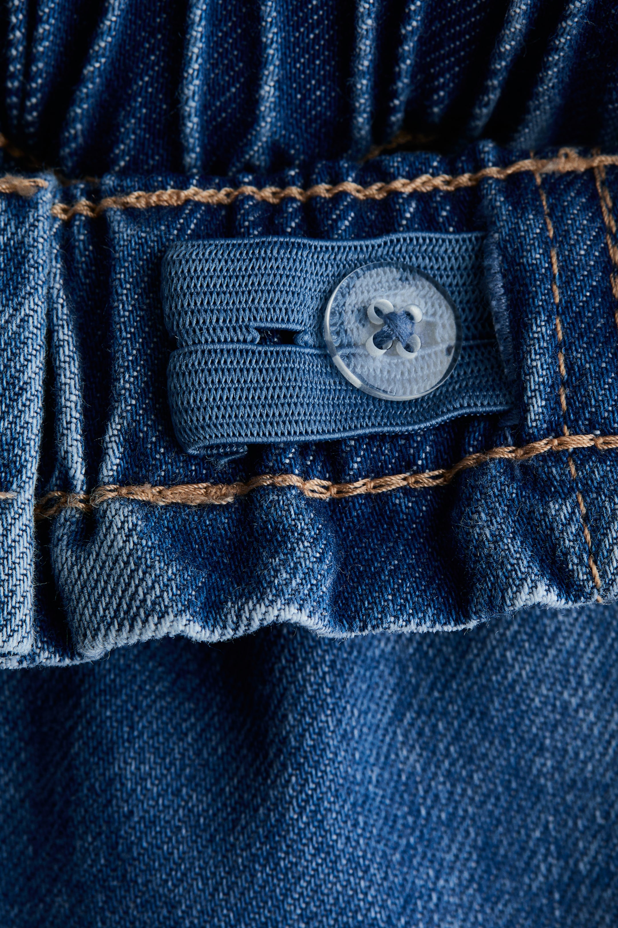 Jean jambes larges sur taille élastique