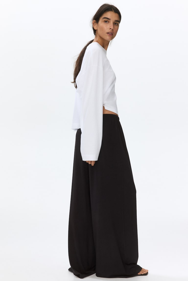 Pantalone od žerseja s učkurom
