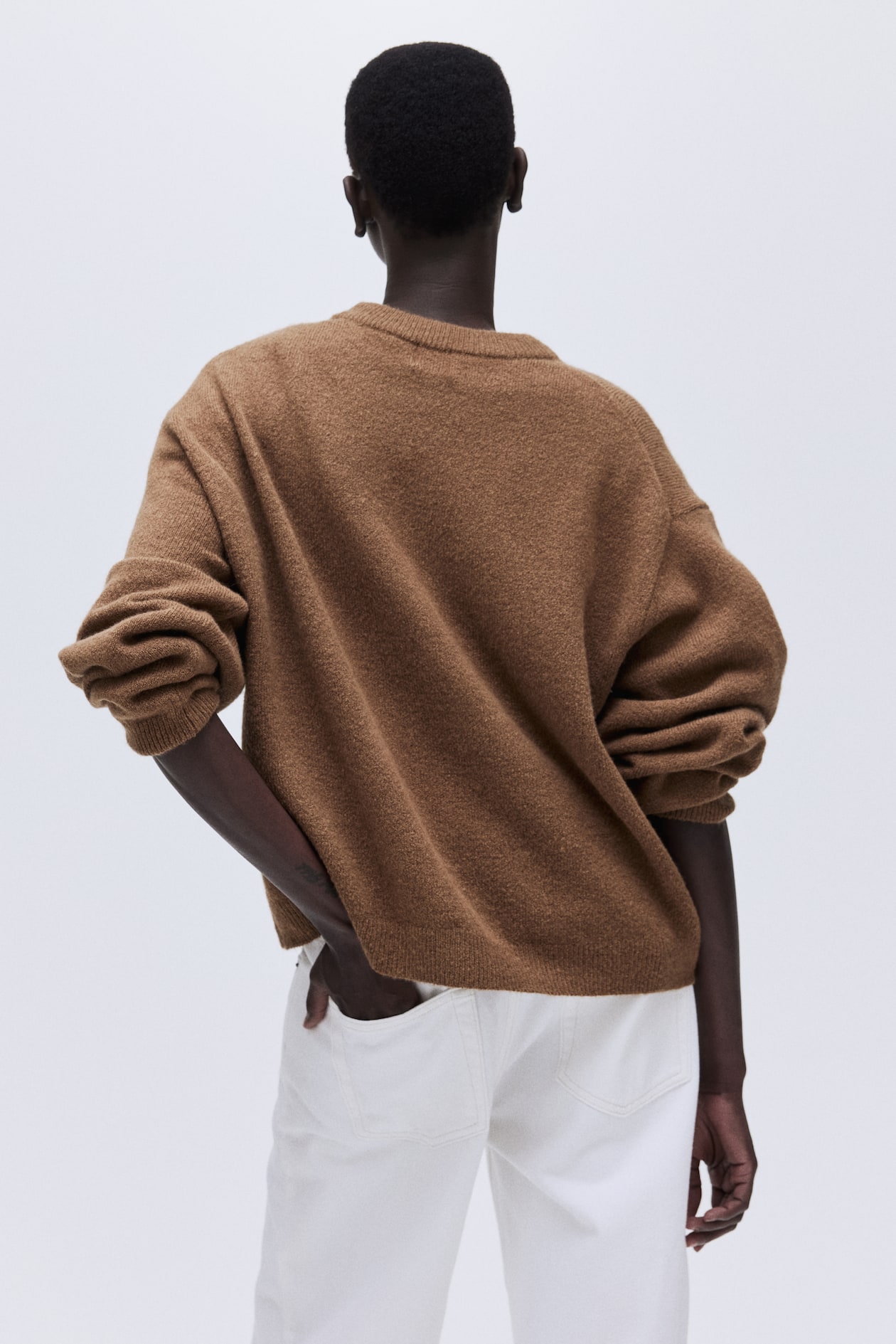 DH Nat Brown Sweater