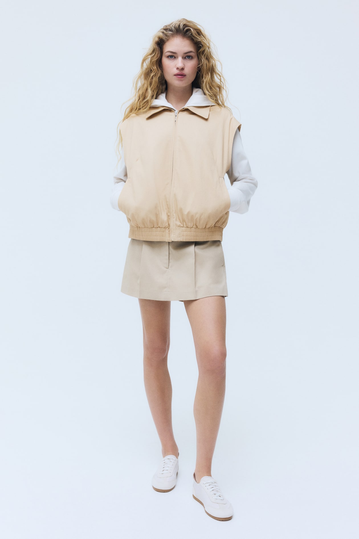 Cotton Vest with Collar - image 3