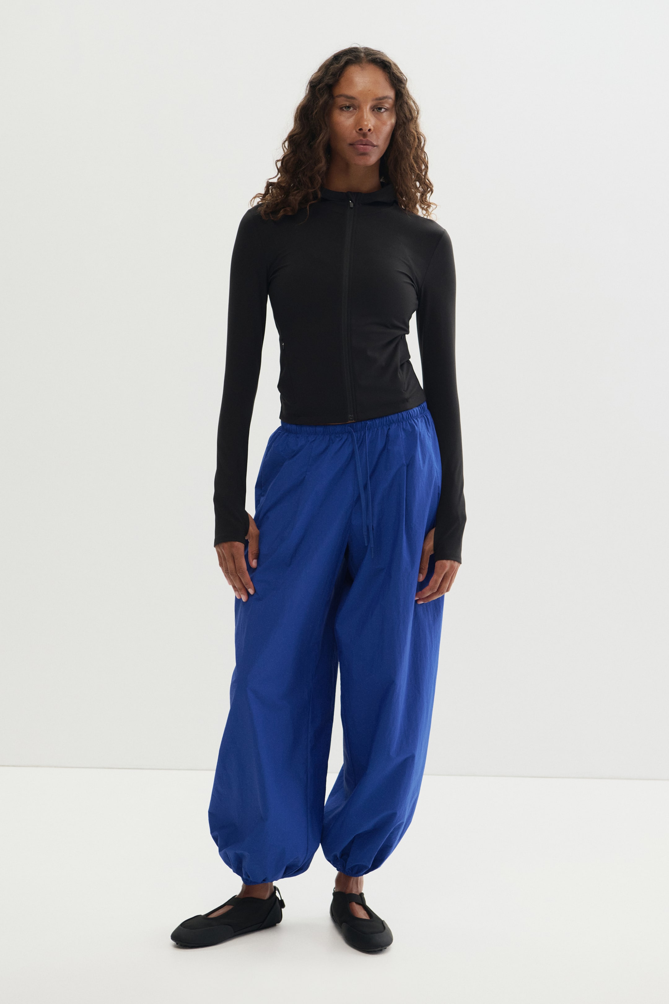 Pantalon de sport hydrofuge avec jambes ballon