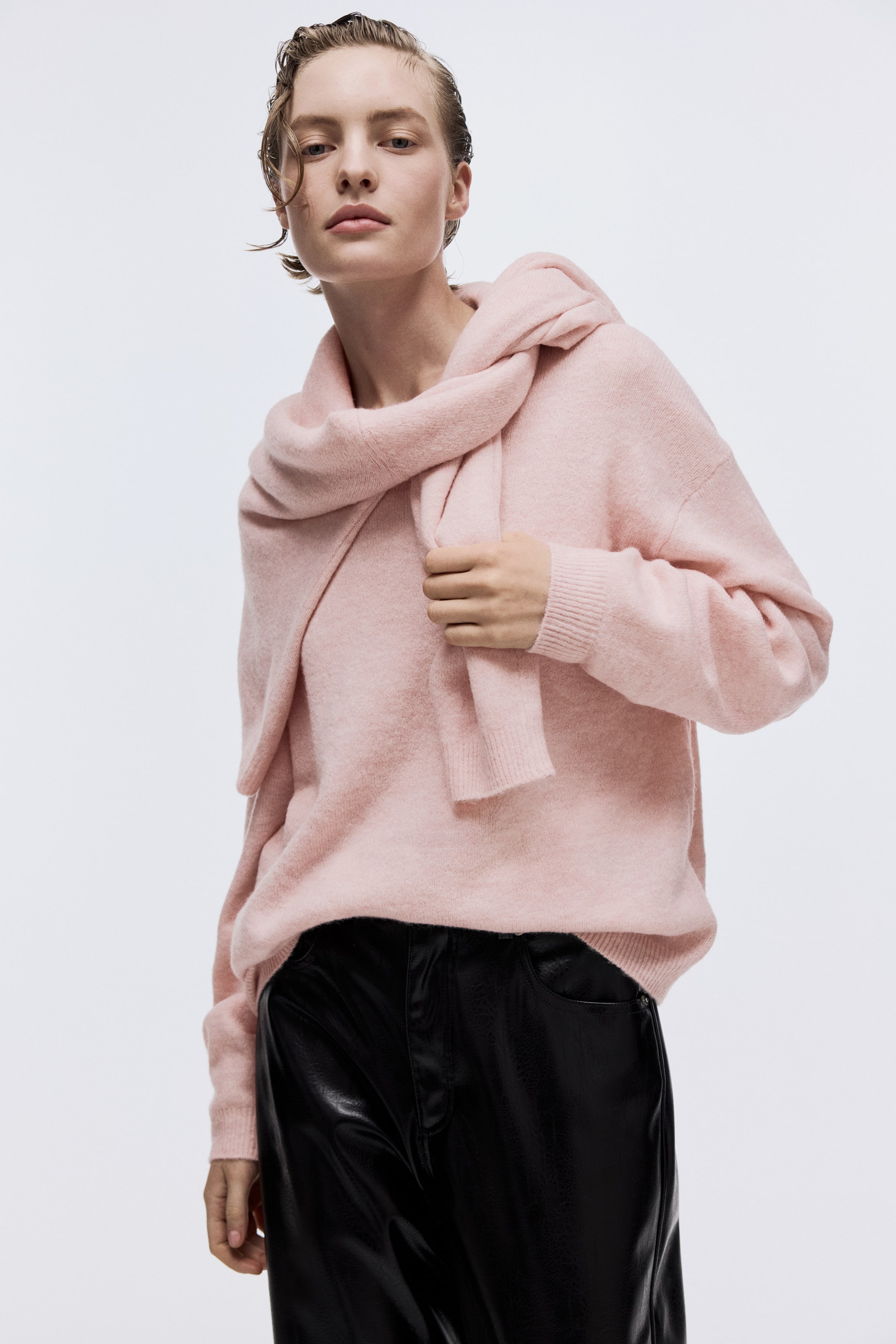 View larger image: Knitted jumper - Light pink - Ladies | H&M IE 3