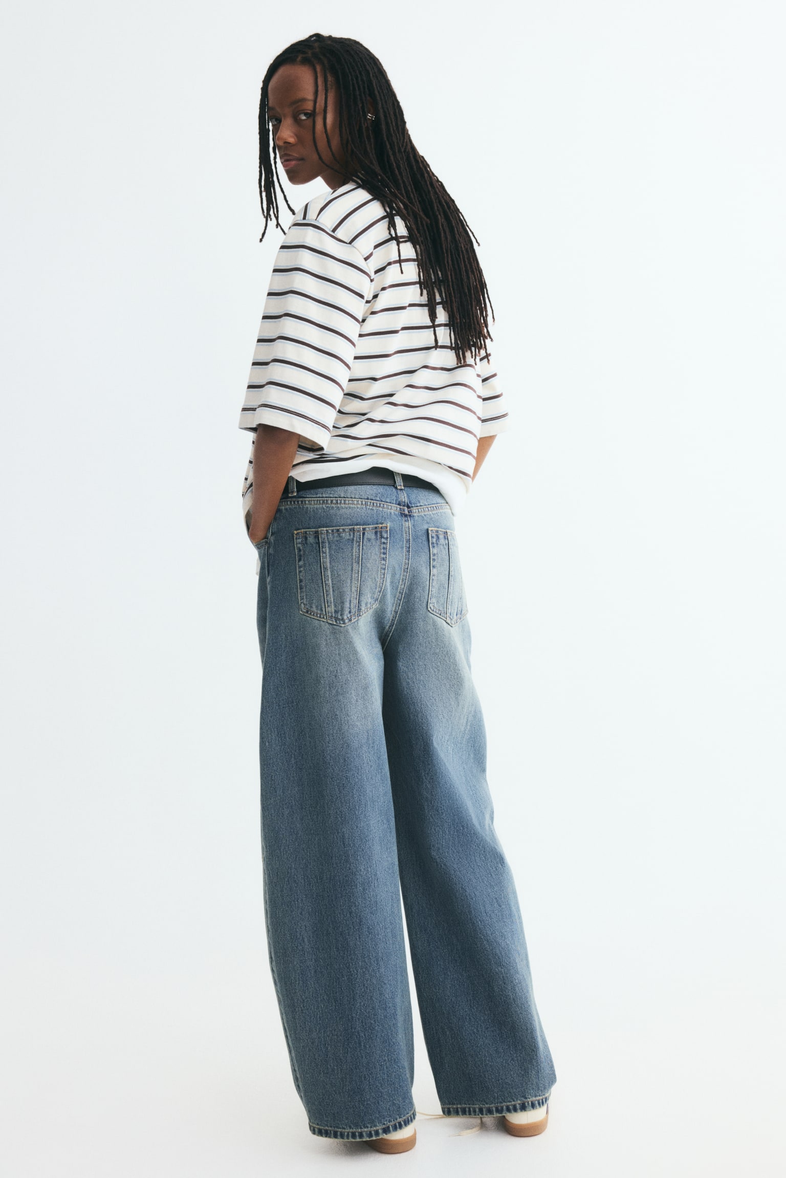 Женские джинсы H&M High-Waist Barrel-Leg, цвет: Светлый джинсовый синий — фото 3