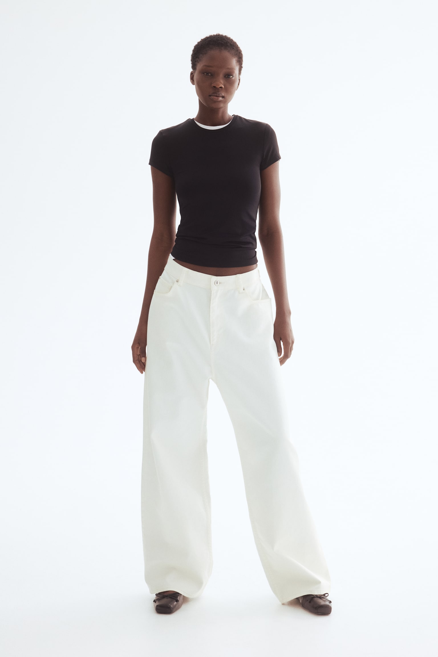 Fitted microfibre T-shirt - Black/White/Dark brown/Light grey/Dusty pink/Navy blue/Light beige/Dark green - 4