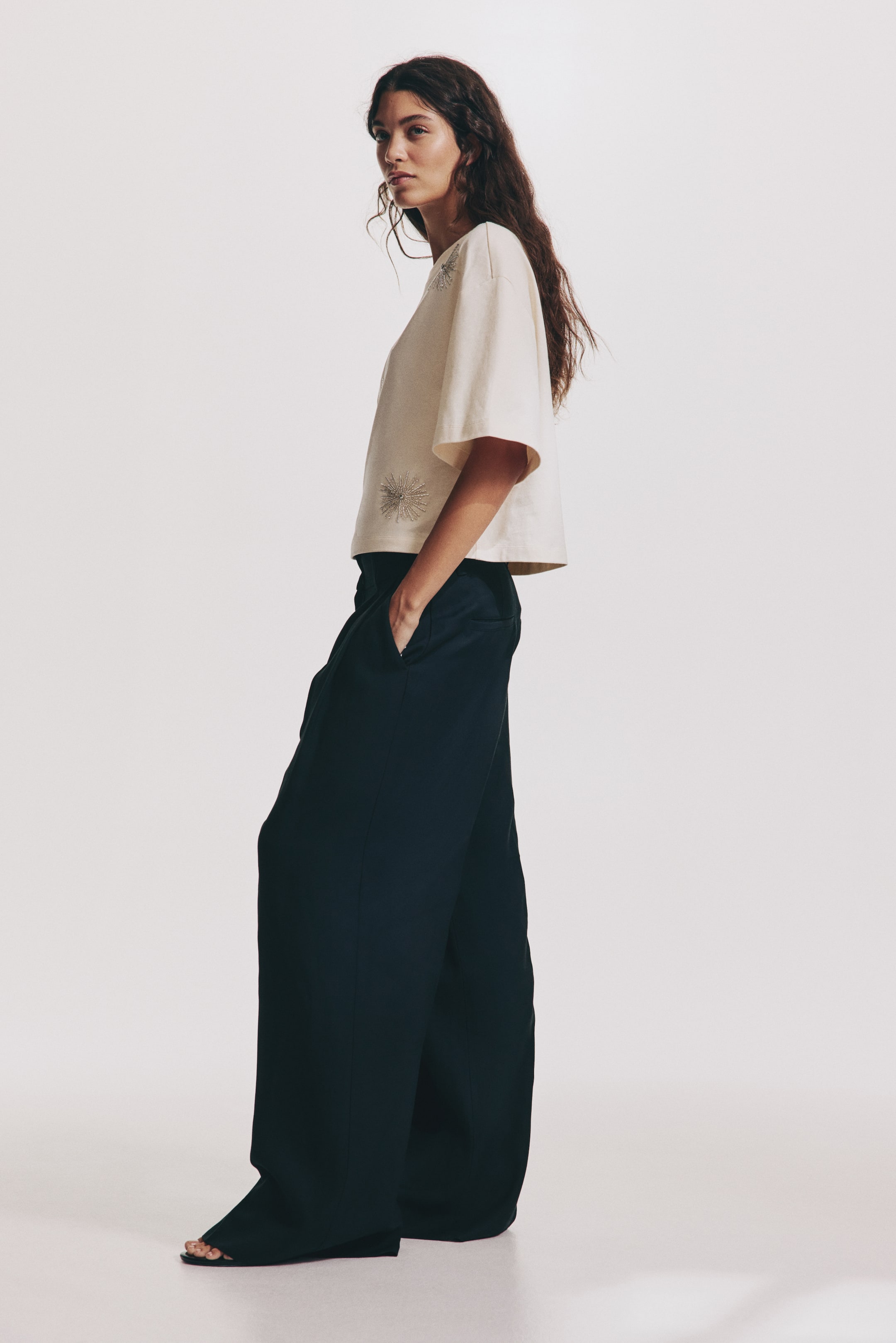 Ampliar la imagen: Embellished T-shirt - Crema - Ladies | H&M MX 2