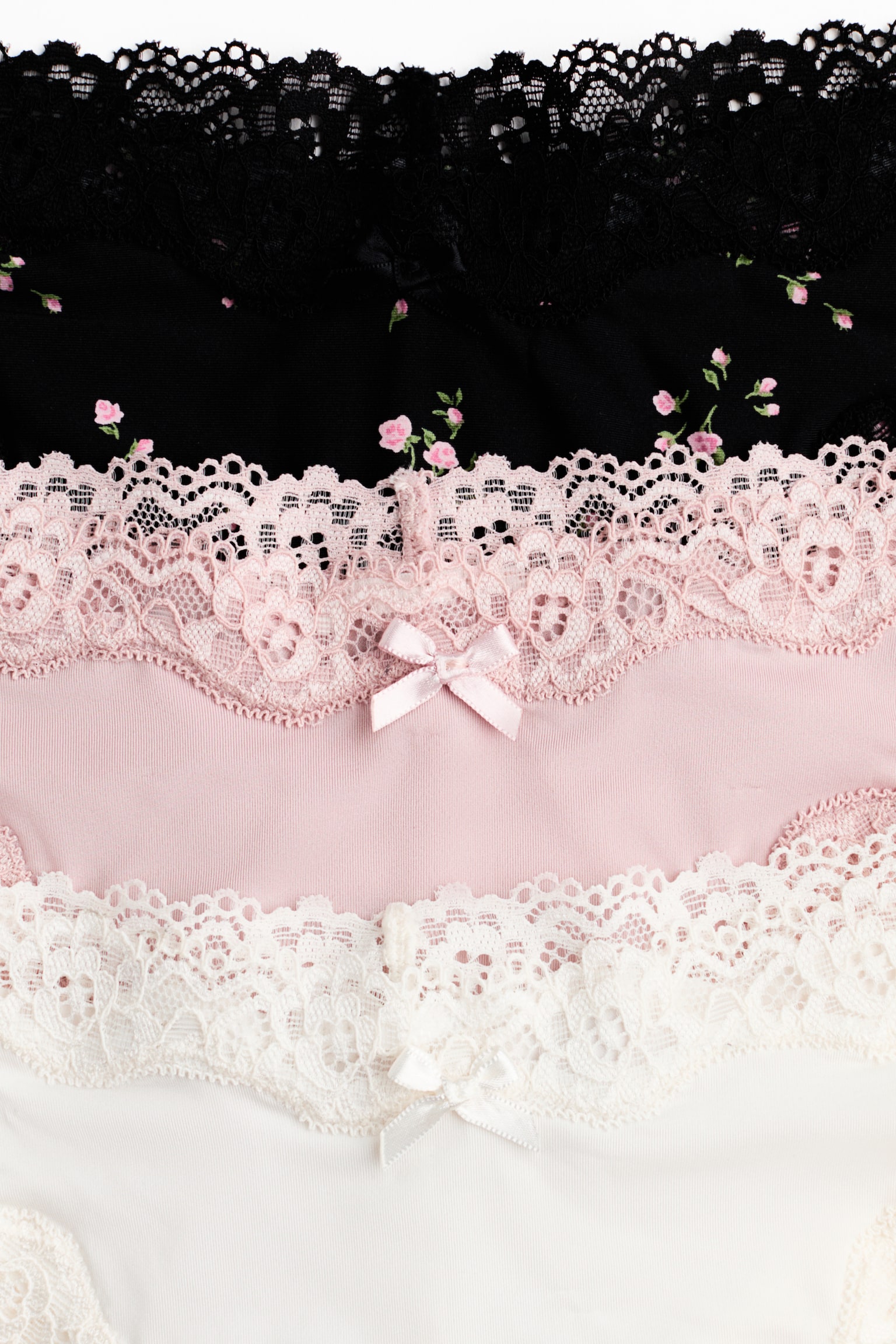 Brazilianショーツ 5枚セット マイクロファイバー×レース - ブラック／フローラル/ピジョンブルー／ライトブルー/ブラック／ダスティピンク/ブラック - 3