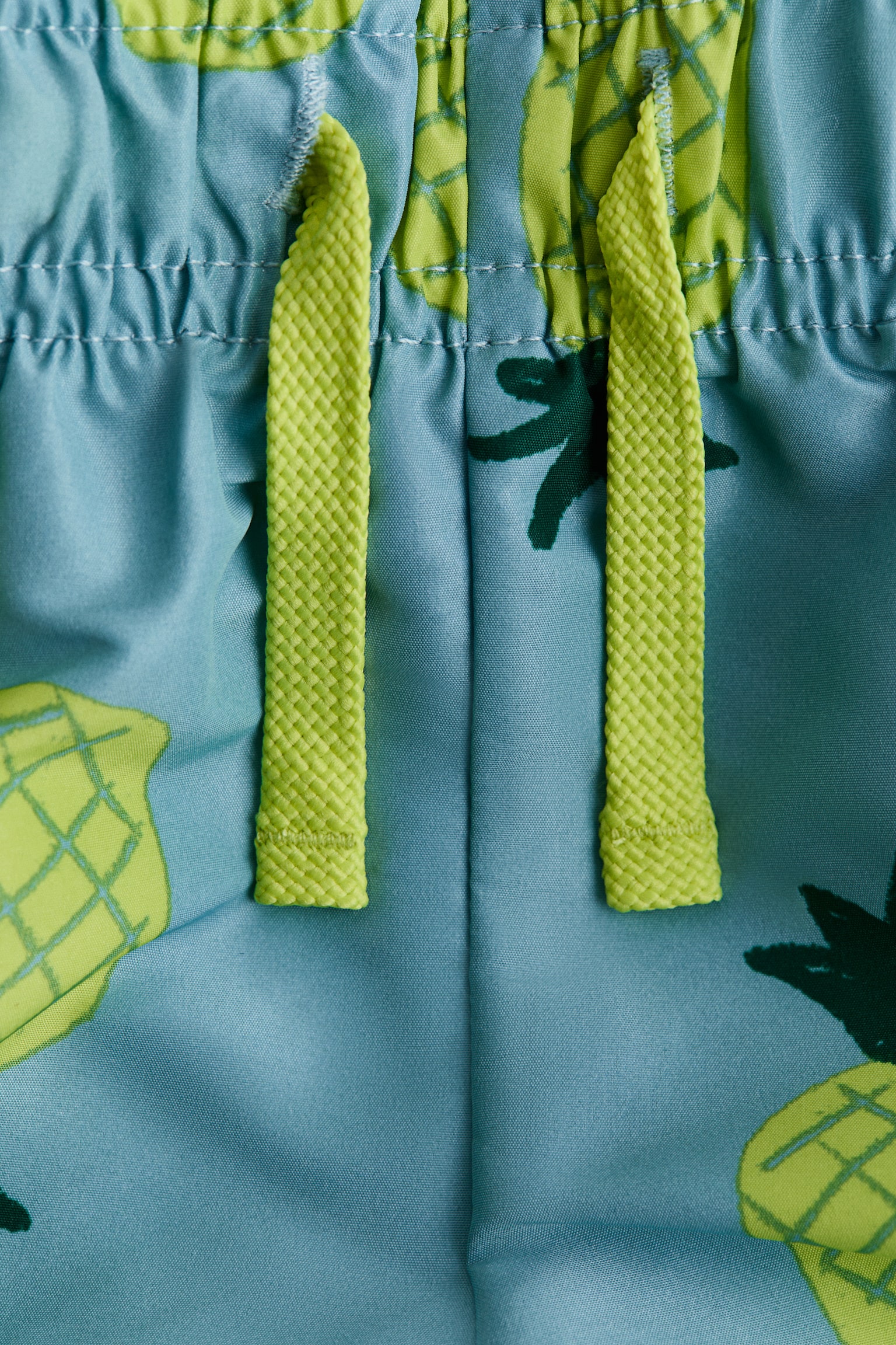 Wzorzyste szorty kąpielowe - Turkusowy/Ananasy/Jasnobeżowy/Dinozaury/Niebieski/Żółwie/Niebieski/Białe paski/Biały/Życie oceanu - 2