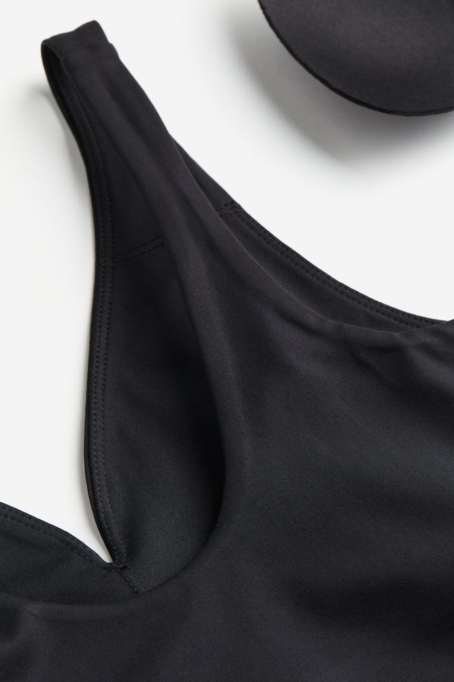 SoftMove™ Medium Support Sports bra - Black/Dusty purple/Cream - 3