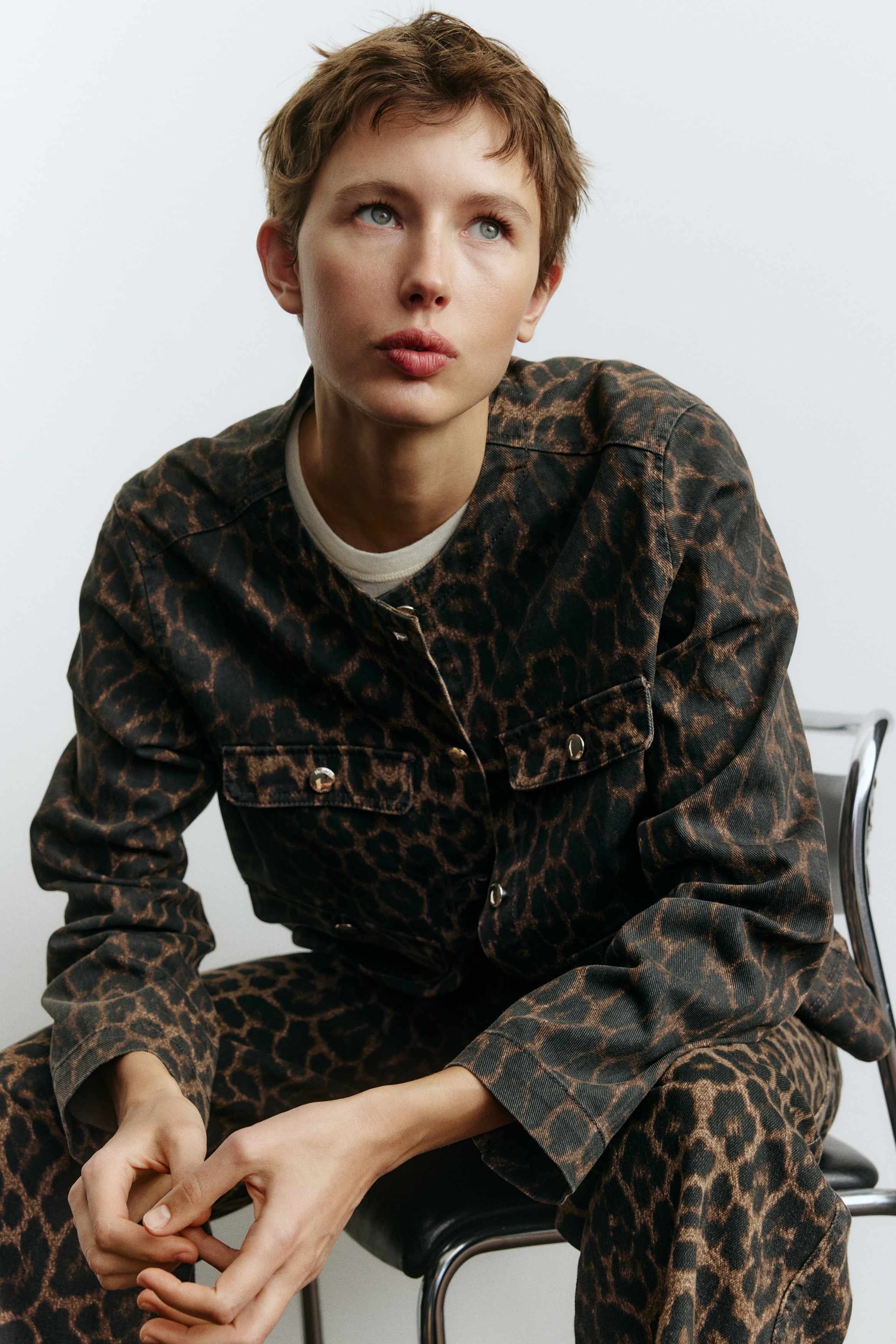 MINDDENIM テーラードジャケット ノーカラー ヒョウ柄 ブラック 46 MINDDENIM テーラードジャケット ノーカラー ヒョウ柄 ブラック