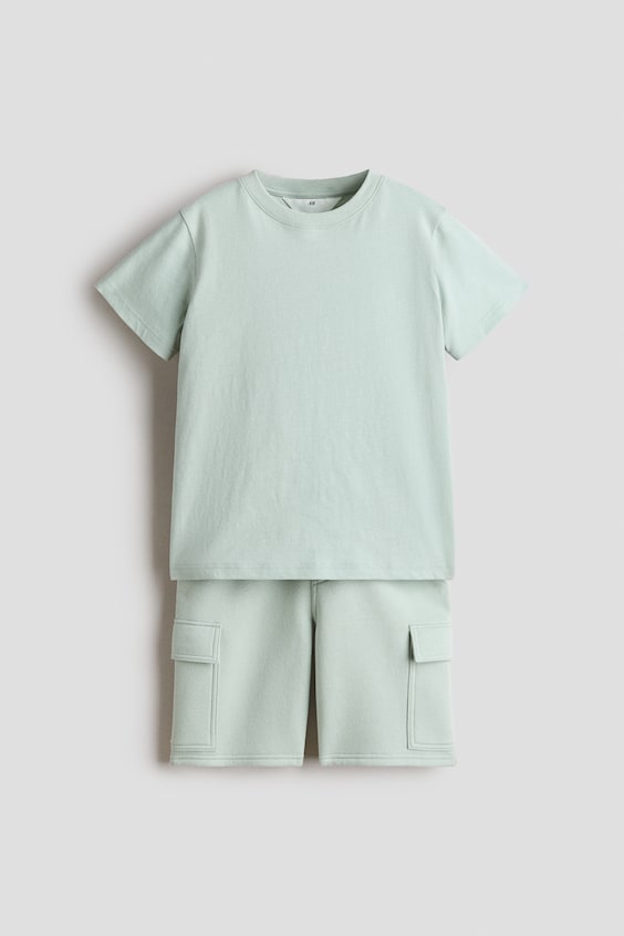 Детские топы H&M 2-Piece T-Shirt and Shorts Set
