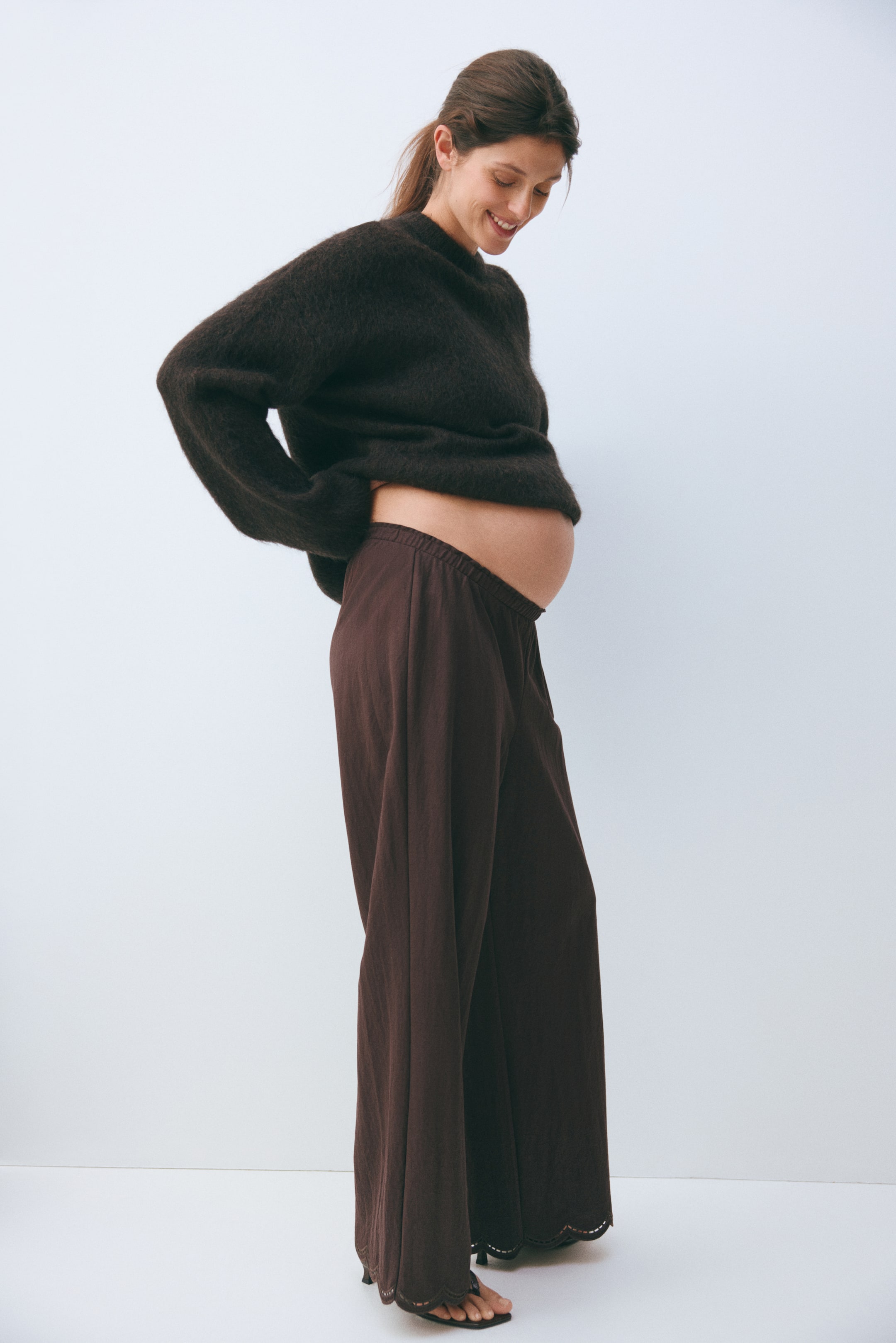 MAMA Scalloped Pull-On Pants
