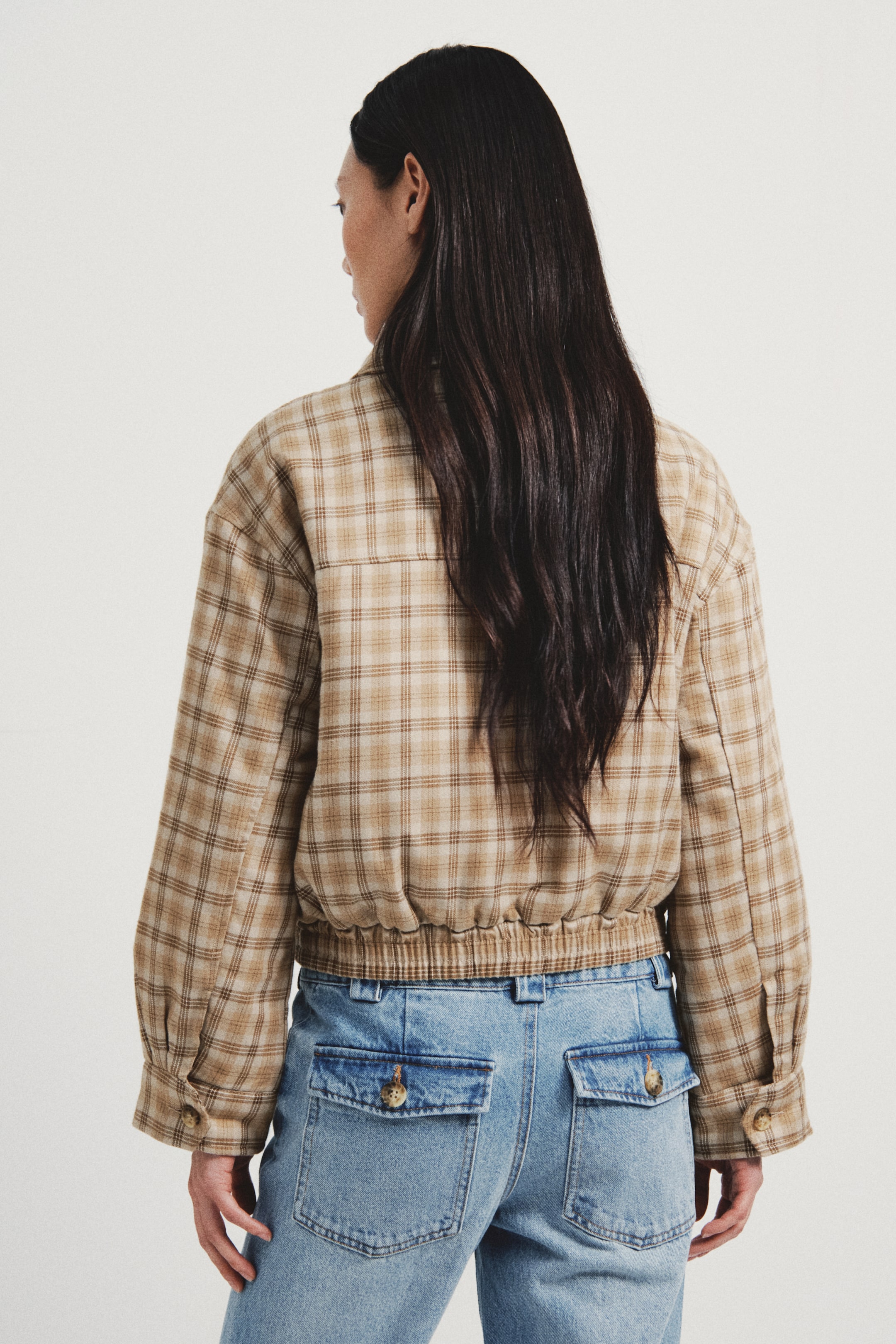 拡大画像を表示: Padded twill jacket - ダークベージュ／チェック - レディース | H&M JP 3