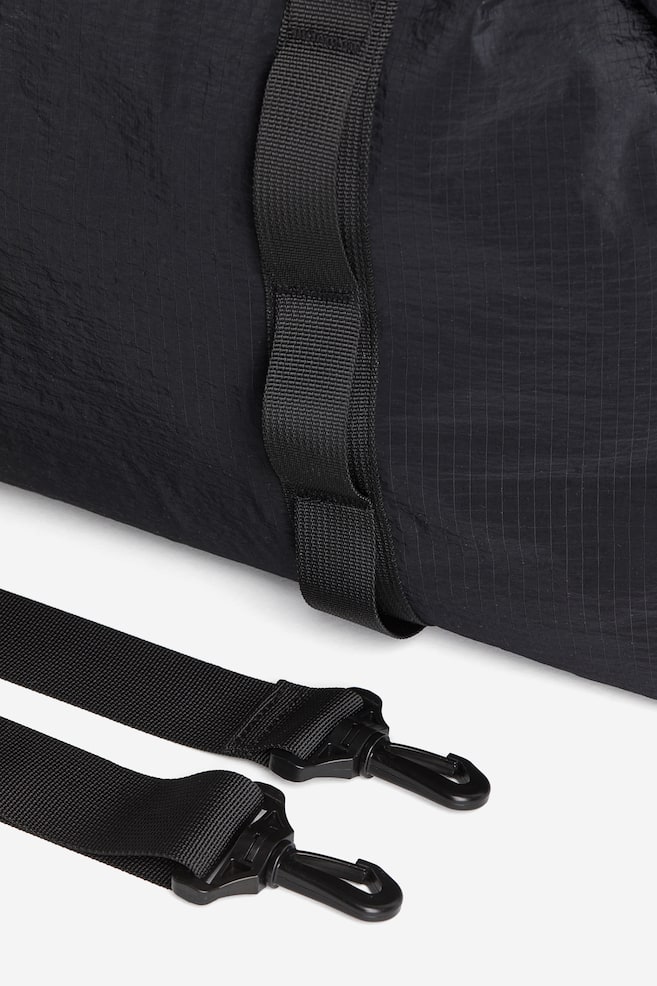 Water-repellent sports bag - Black/Beige - 4