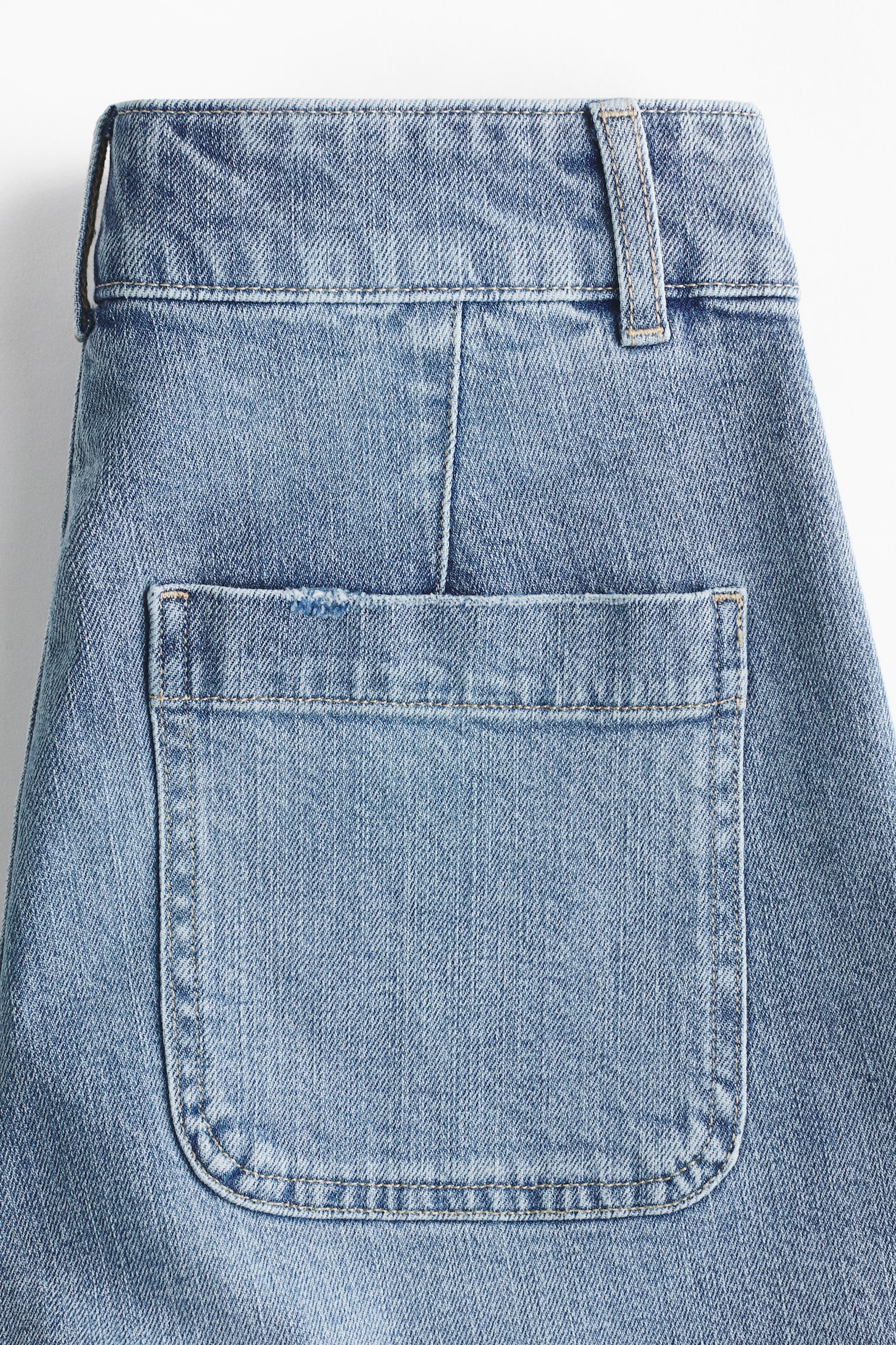 Shorts i denim med høj talje - Lys denimblå/Creme/Denimblå - 4
