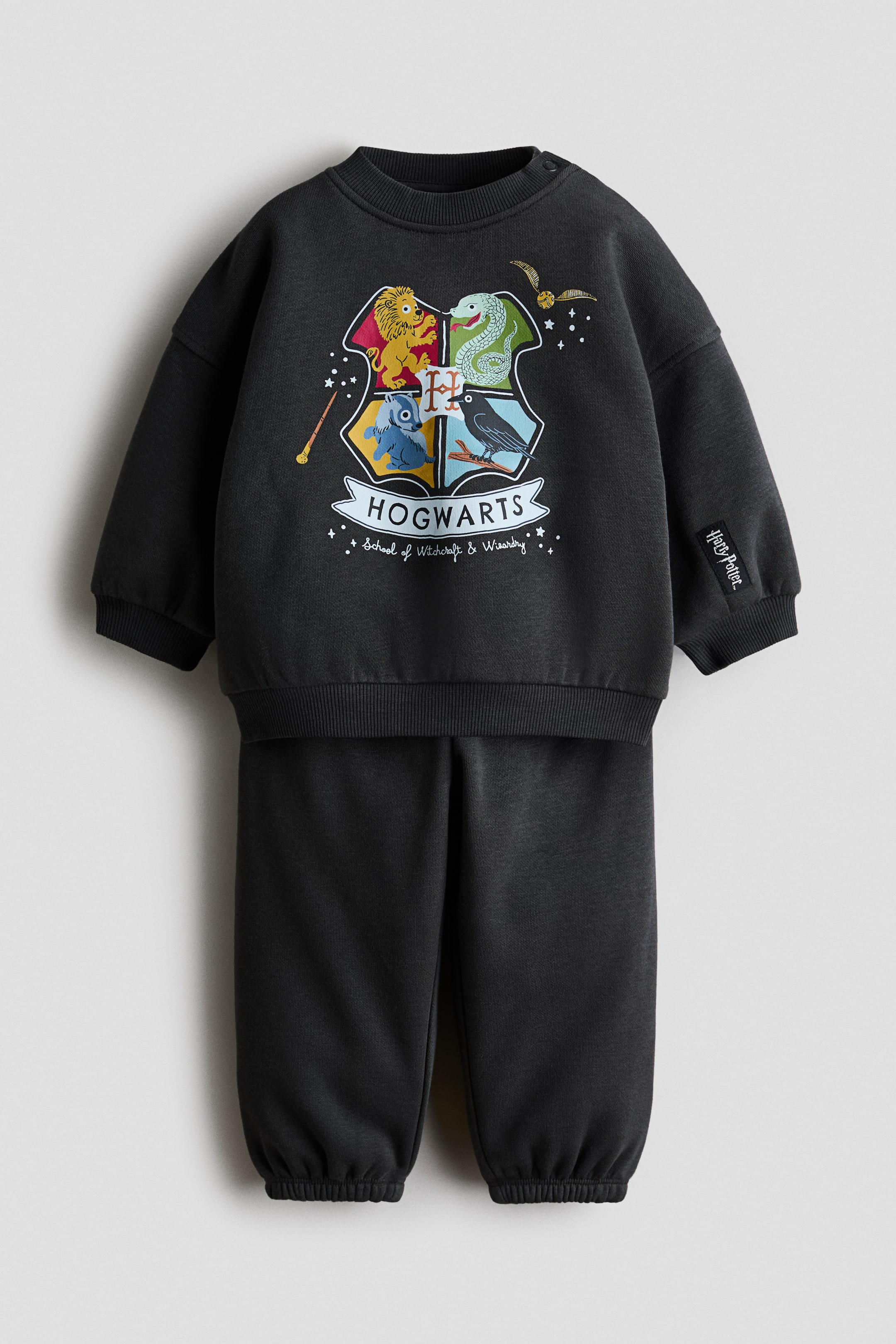 View larger image: 2-piece printed sweatshirt set - Dark grey/Harry Potter - Kids | H&M 1