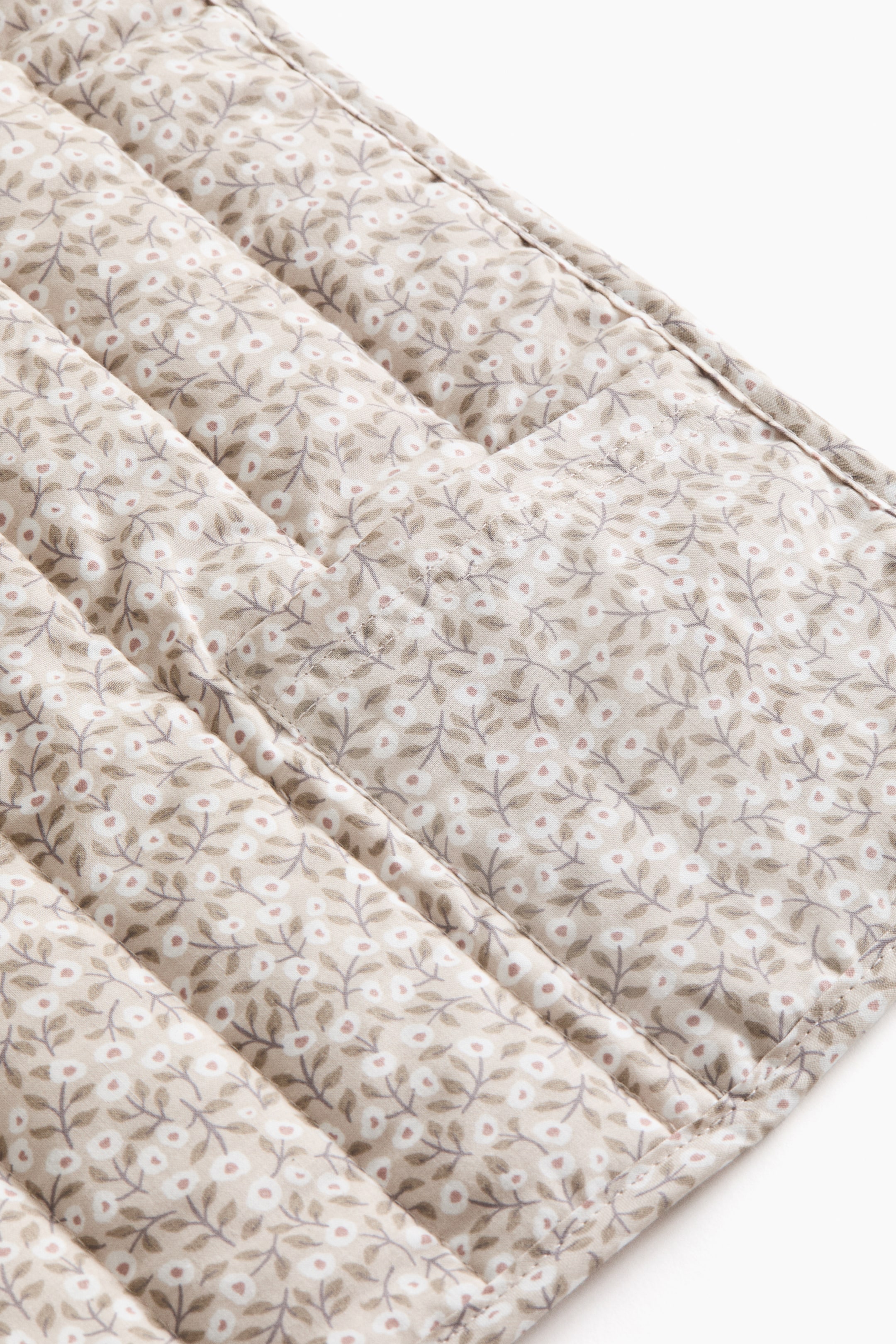 Zobrazit větší obrázek: Skládací přebalovací podložka - Béžová/květy - HOME | H&M CZ 3