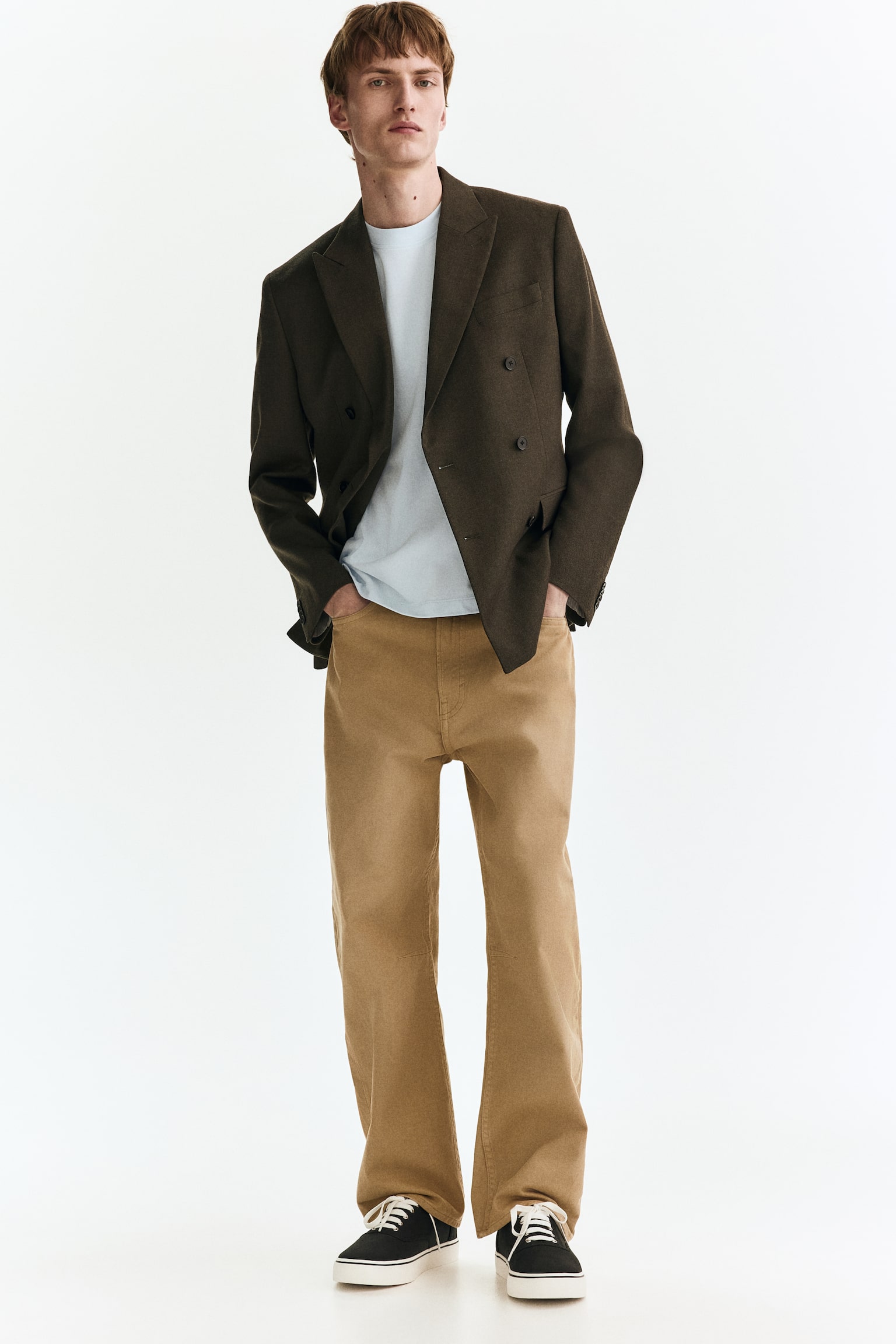 טישירט בגזרה רחבה Loose Fit - תכלת/חום כהה/שחור/לבן - 4