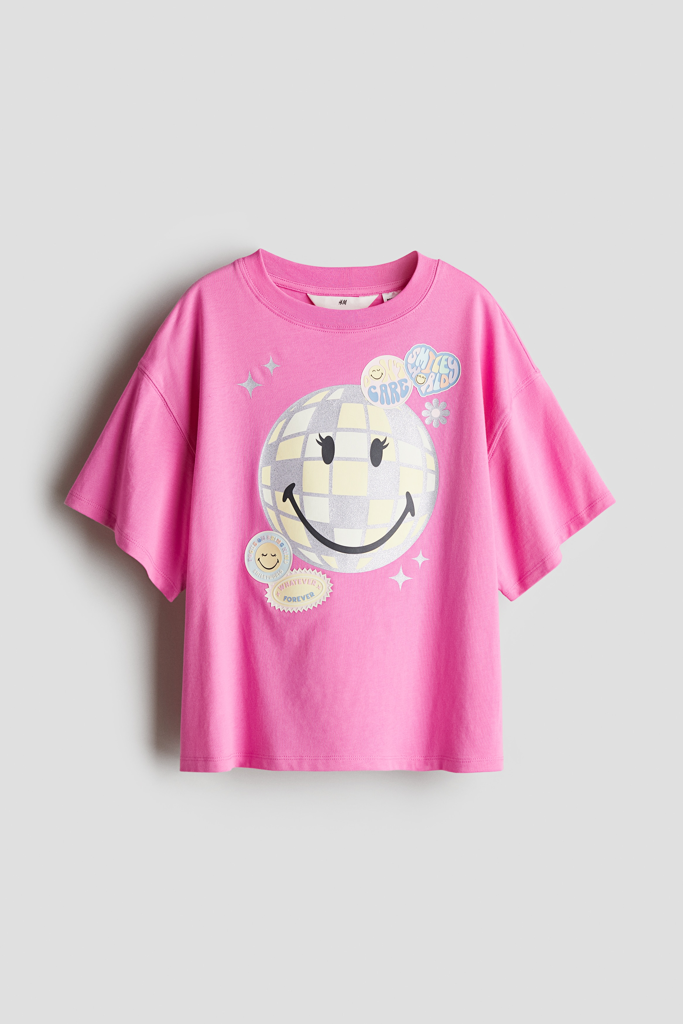 圖案棉質T恤 - 粉紅色/SmileyWorld®/白色/Hello Kitty/淺粉紅色/米菲兔/淺粉紅色/米老鼠/淺灰色/星際寶貝/粉紅色/酷企鵝/淺黃色/SmileyWorld®/紫色/SmileyWorld®/白色/星際寶貝/灰色/K Pop獵魔女團/淺藍色/星際寶貝/淺藍色/Hello Kitty/淺粉紅色/Chupa Chups/白色/美樂蒂/深米色/SmileyWorld®/白色/史努比/淺粉紅色/美樂蒂/白色/Capy Fun