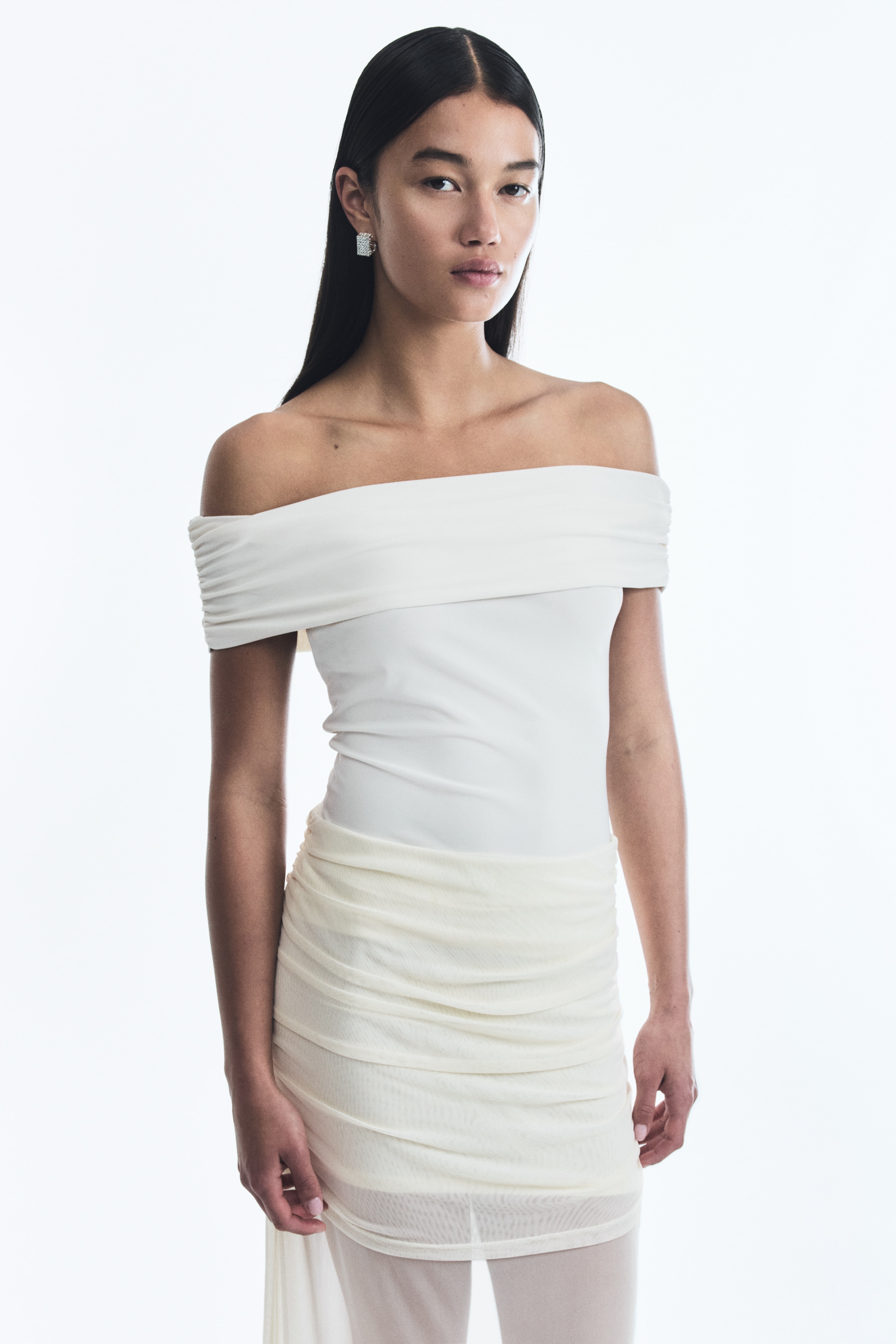 Draped Off The Shoulder TopModel