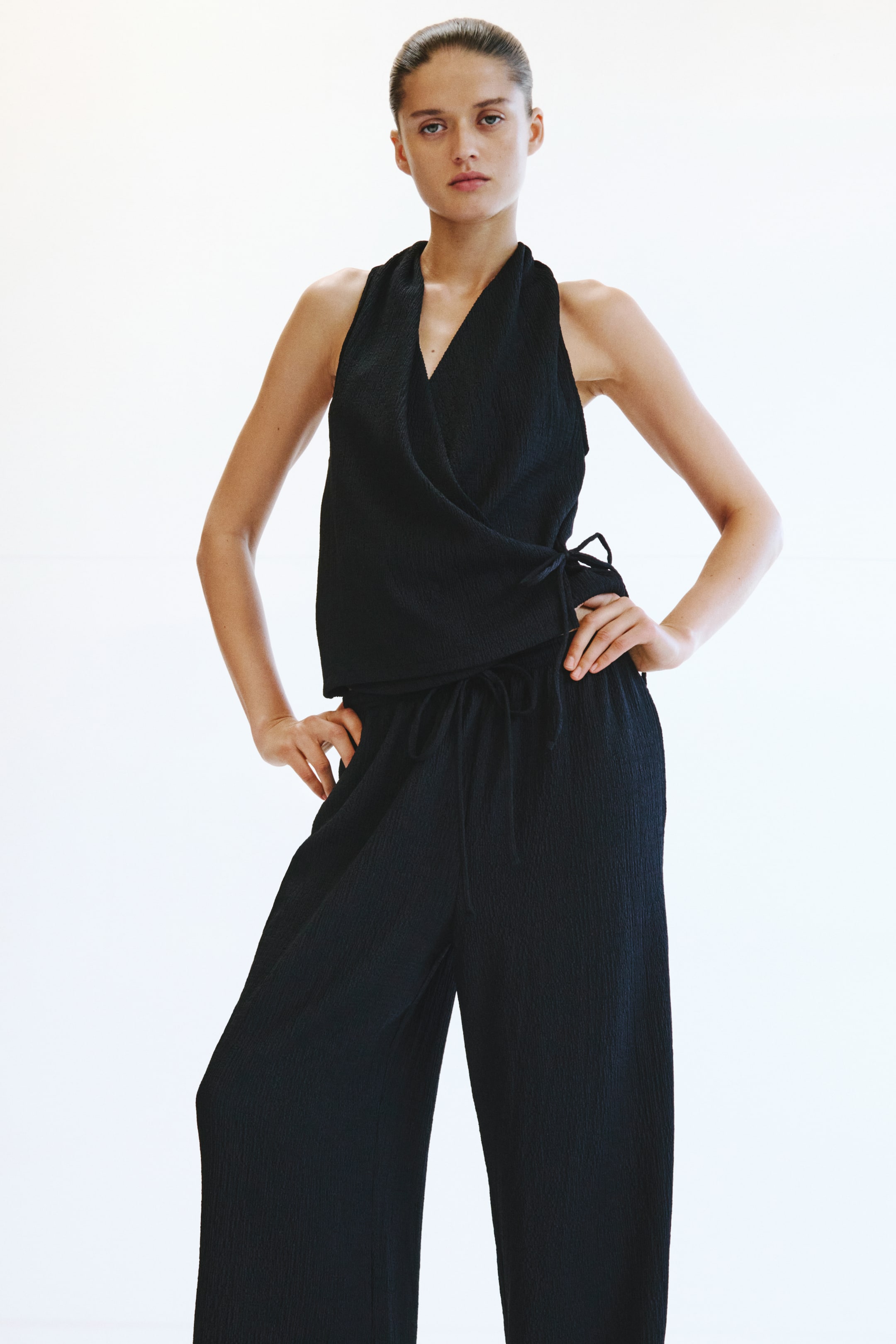 Женские брюки H&M Textured Drawstring Pants — фото 5