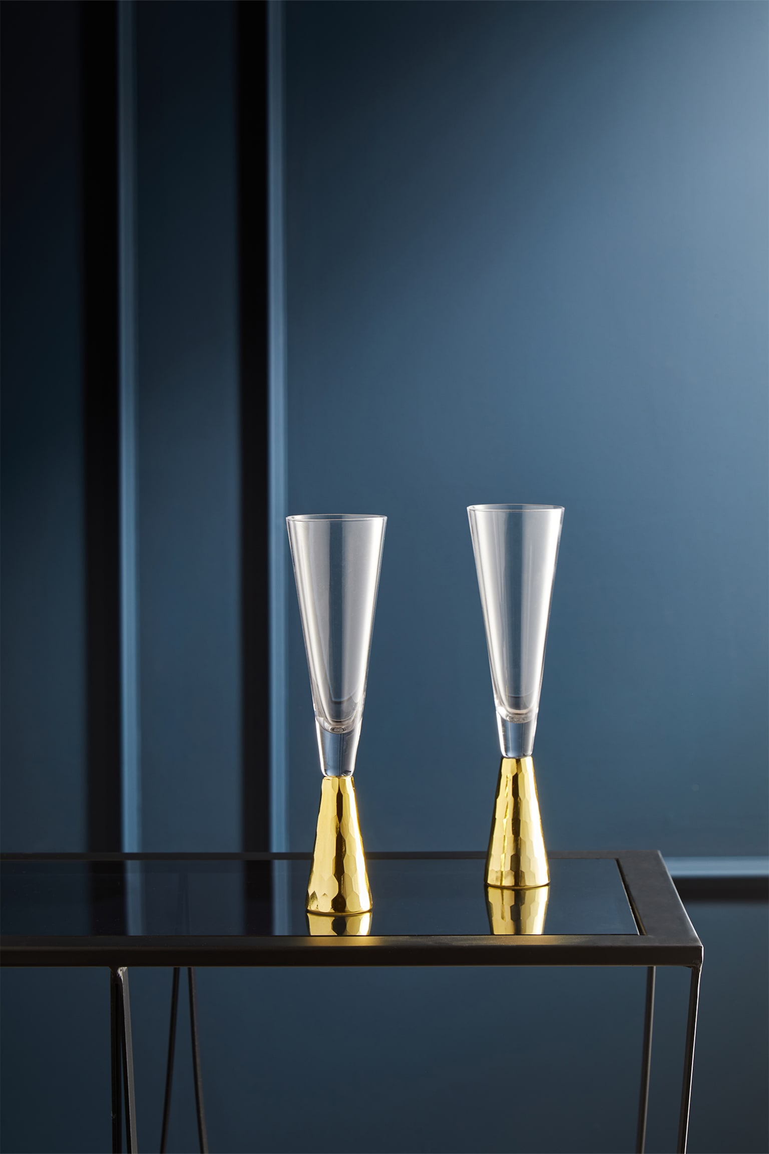 S/2 Champagne Glasses - Clear And Gold - 2