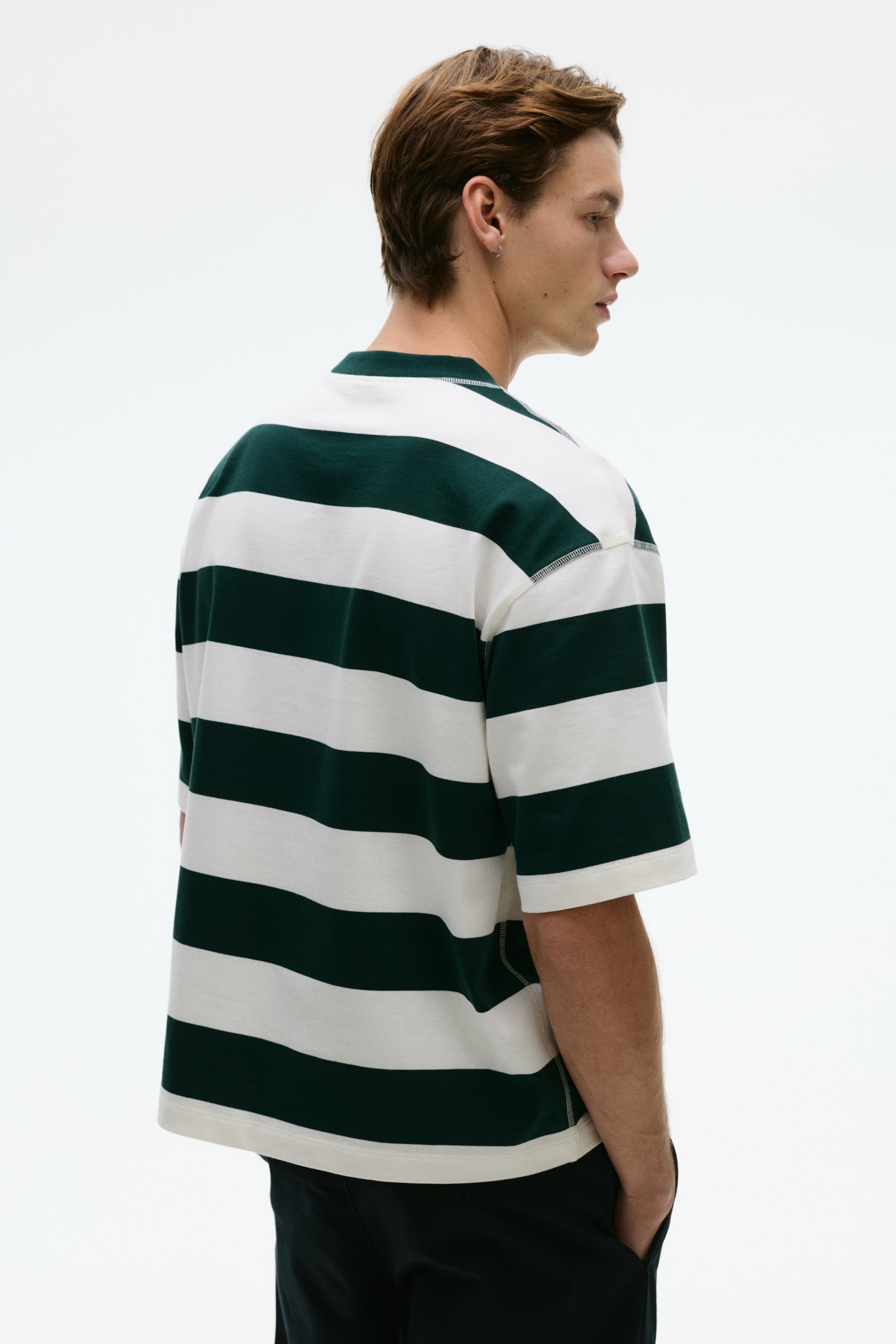 Ampliar la imagen: Playera Oversized Fit - Verde oscuro/Rayado - Men | H&M MX 4
