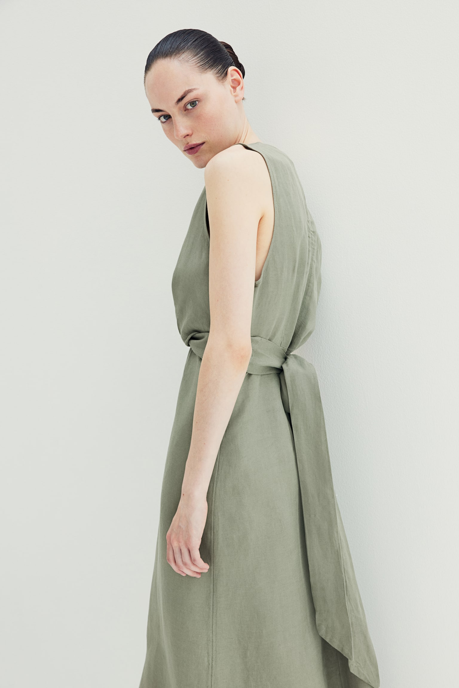 MAMA Linen-blend nursing dress - Khaki green/Pale beige - 5