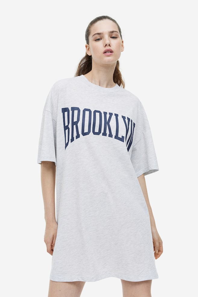 Oversized printed T-shirt dress - Light grey marl/Brooklyn/White/Surfin' Waves - 3