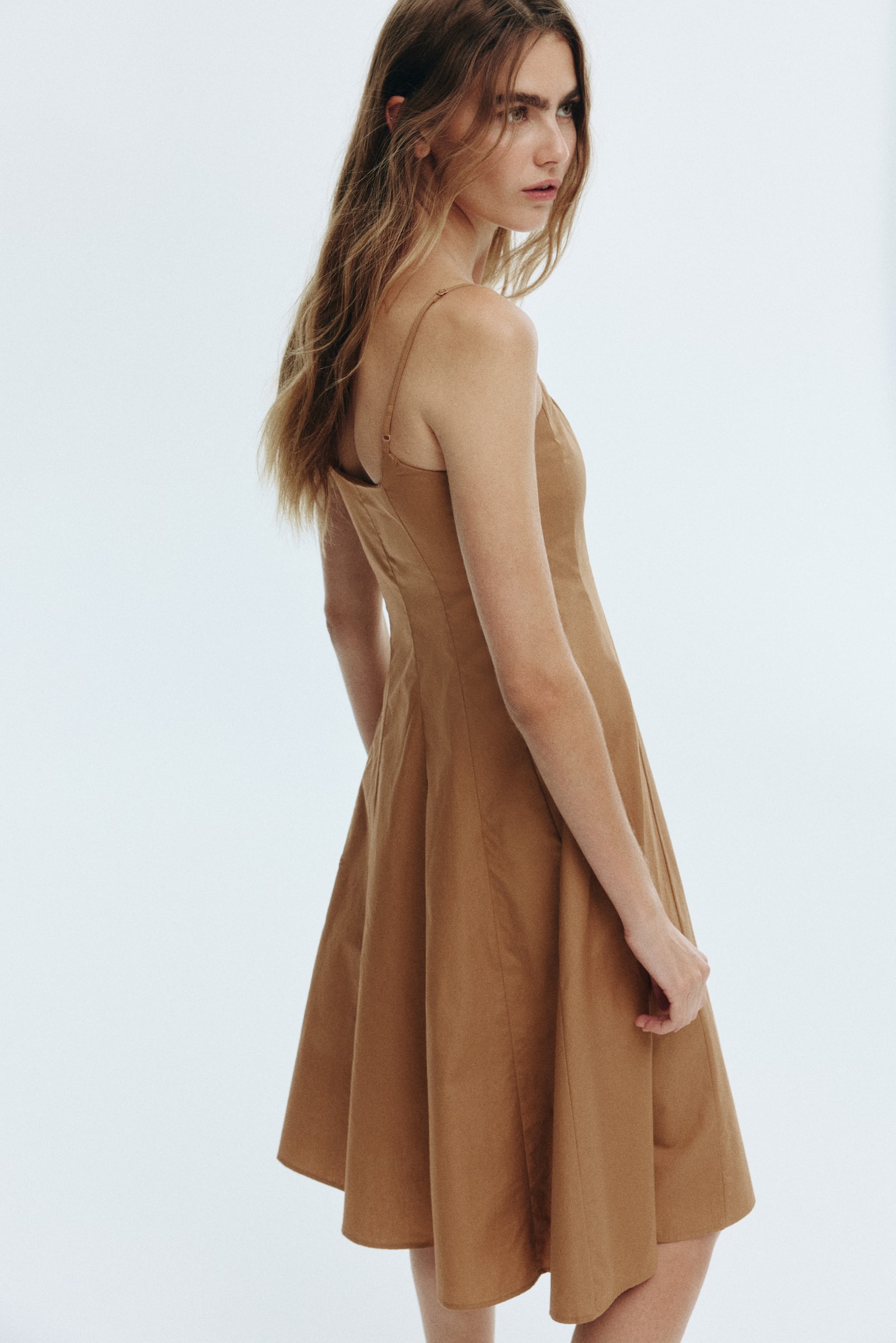 Váy hai dây vải poplin - Màu nâu nhạt - 4