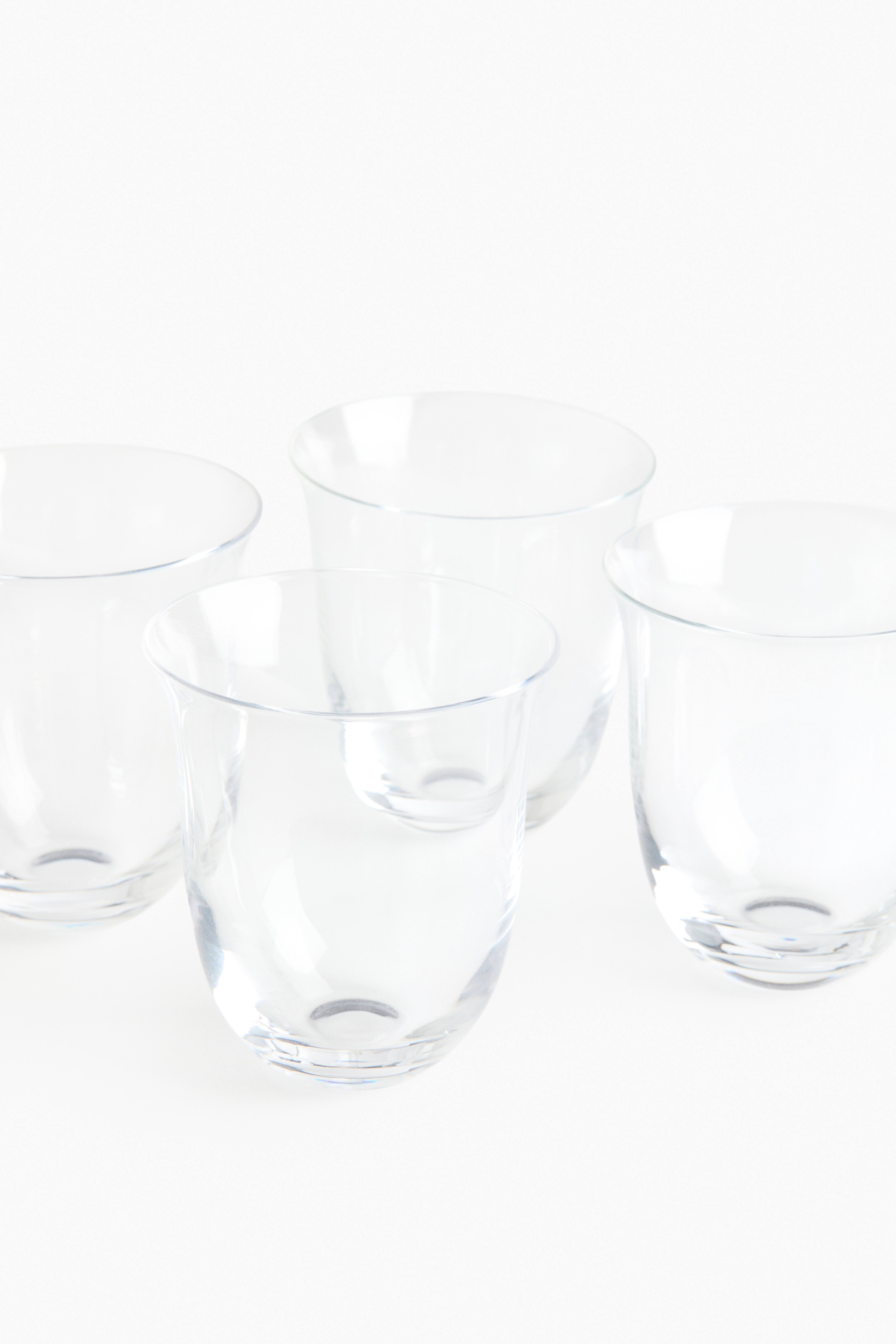 Lot de 4 verres à fond plat raffinés