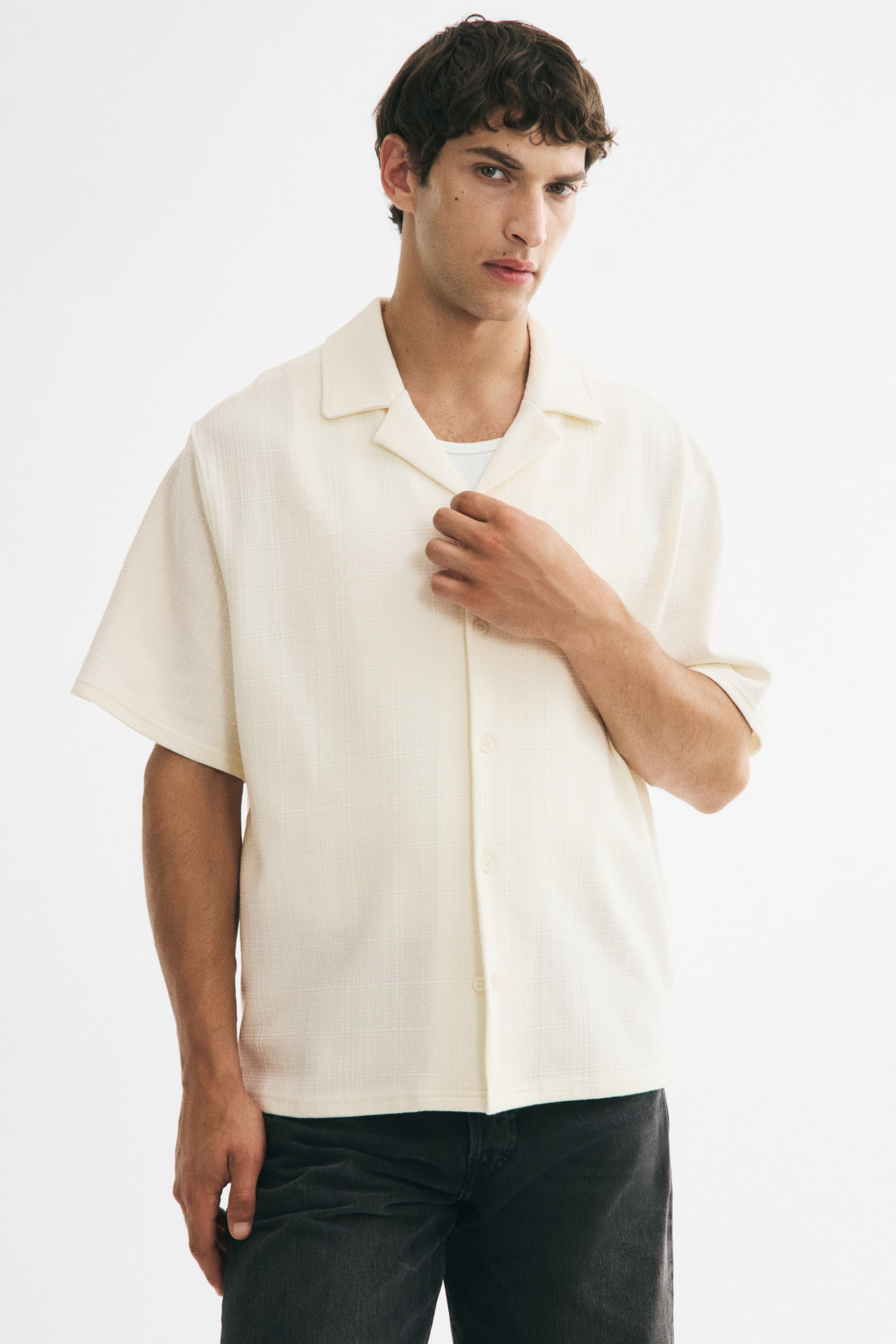 Zobacz większy obraz: Koszula z otwartymi klapami Relaxed Fit - Kremowy - ON | H&M PL 1