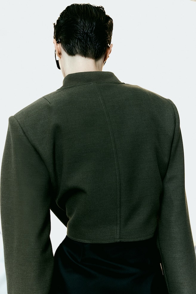 Short shoulder-pad jacket - Dark khaki green/Light beige/Black - 4