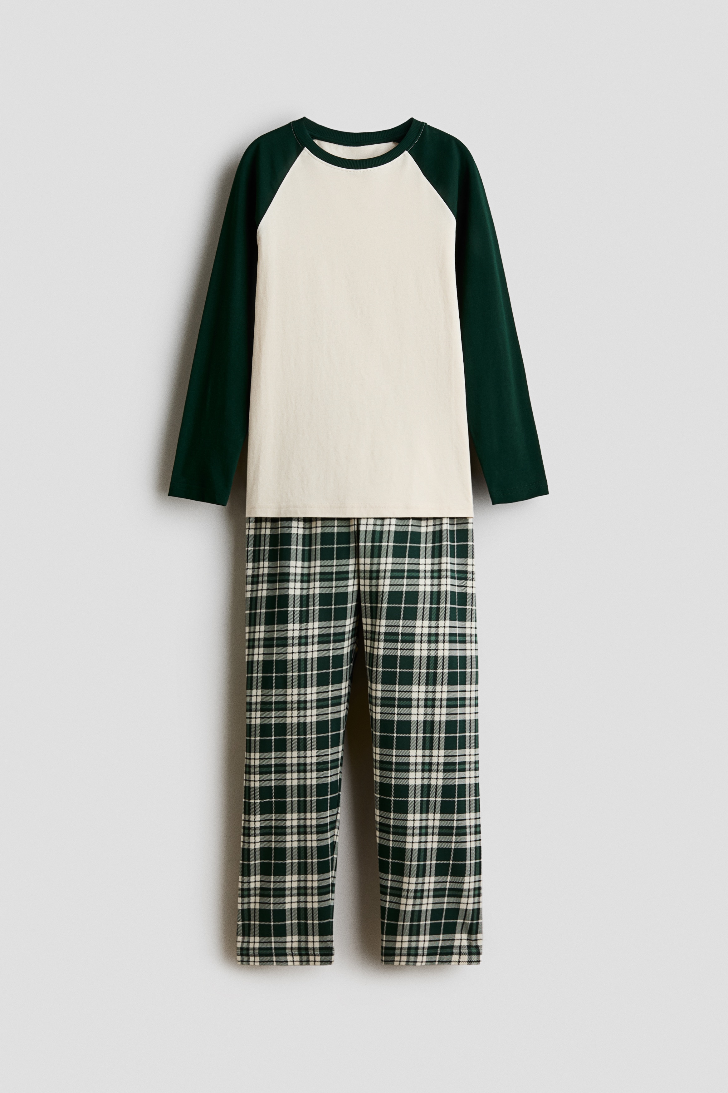 Cotton pyjamasModel