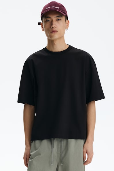 オーバーサイズフィットTシャツ