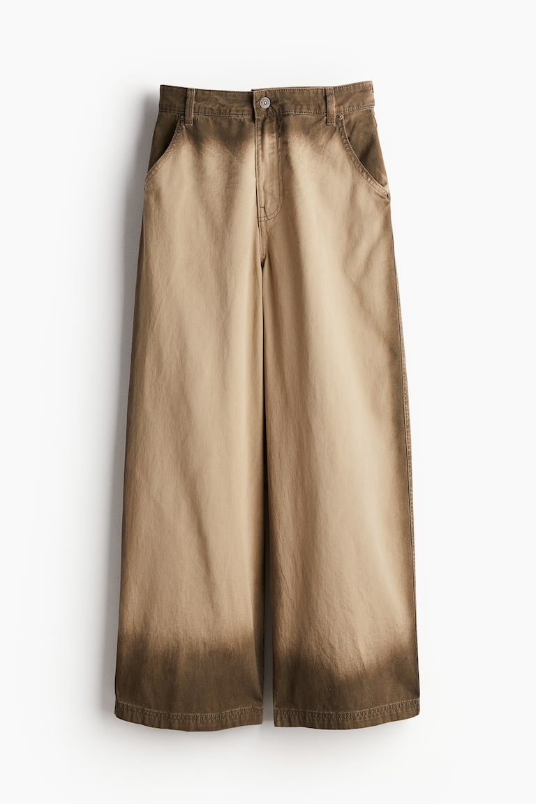 Pantalone od kepera vrećastog kroja