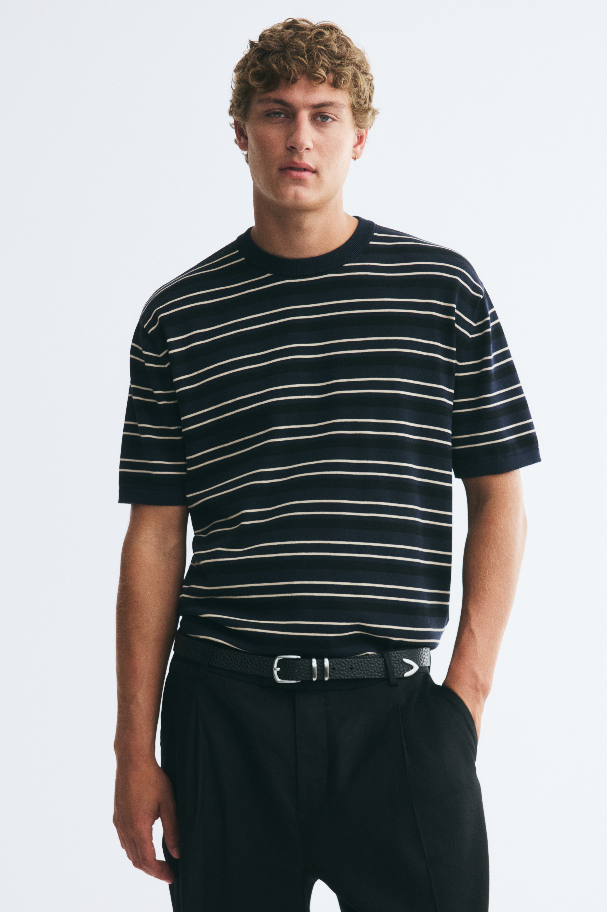 Áo thun dệt kim Relaxed Fit - Màu xanh tím than/Kẻ/Màu kem/Kẻ