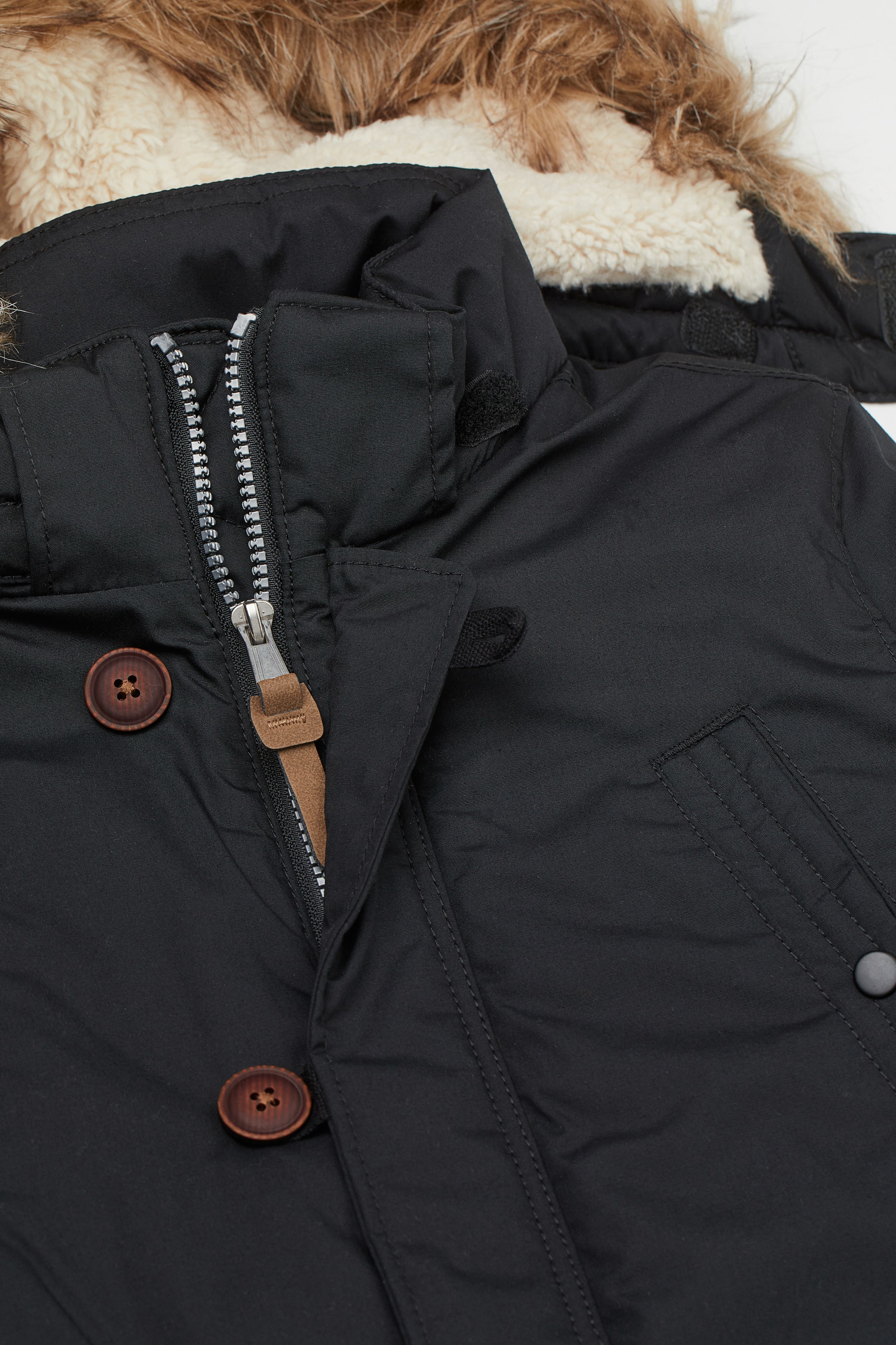 Visualizza immagine più grande: Parka imbottito con cappuccio - Nero - BAMBINO | H&M IT 2