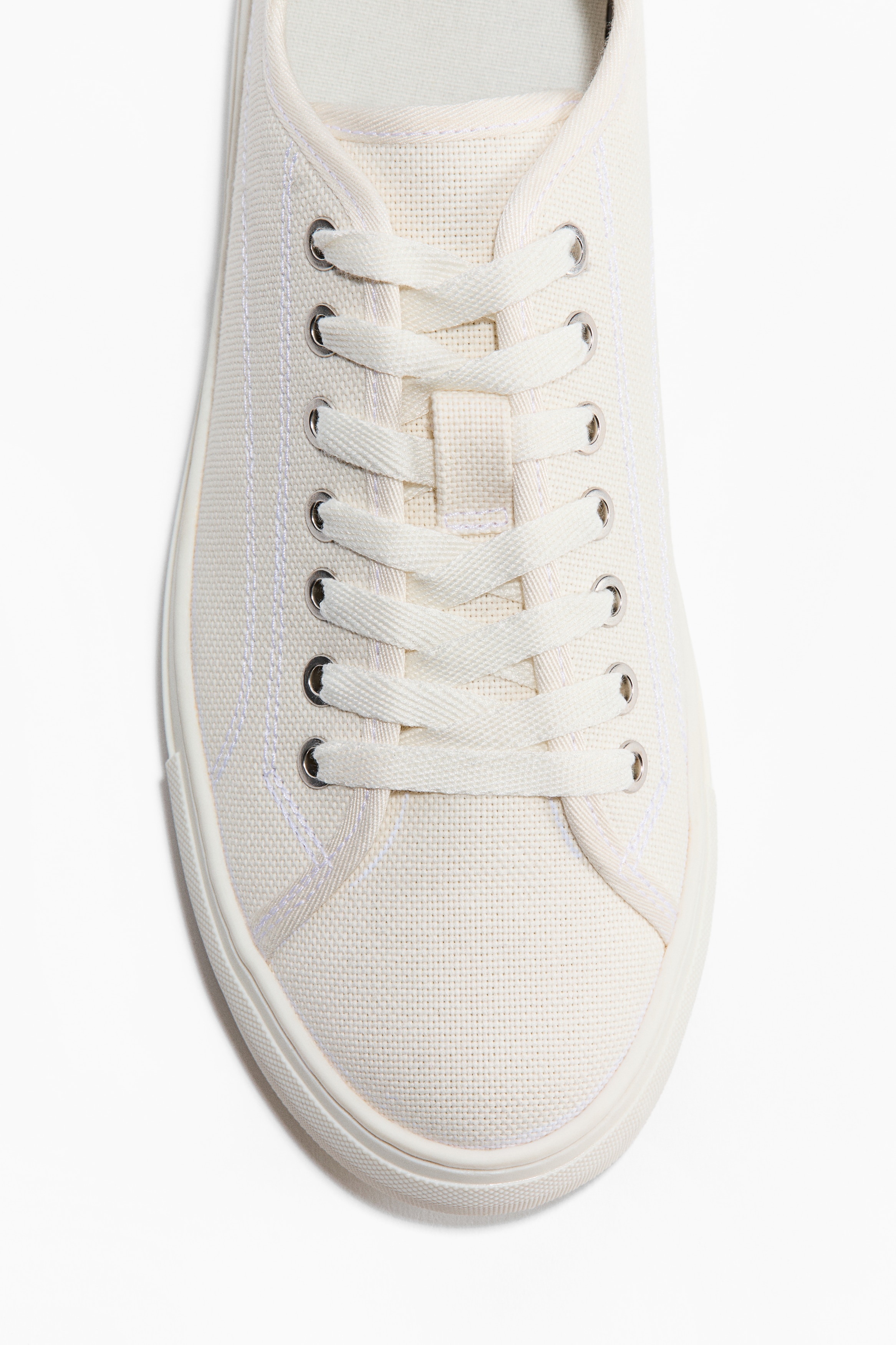 Canvas trainers