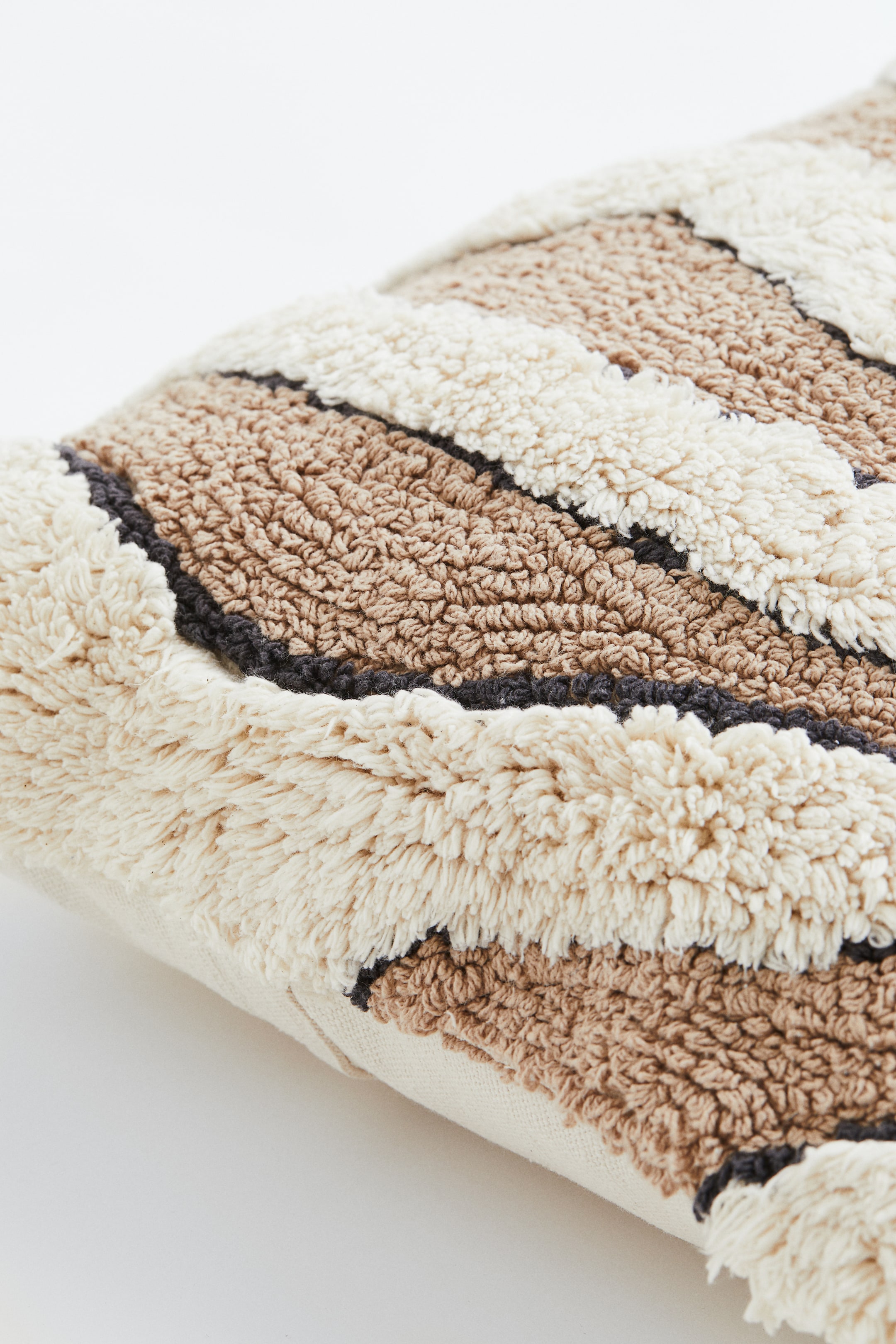 Tufted Cushion Cover Light beige/leaf Home All H&M US