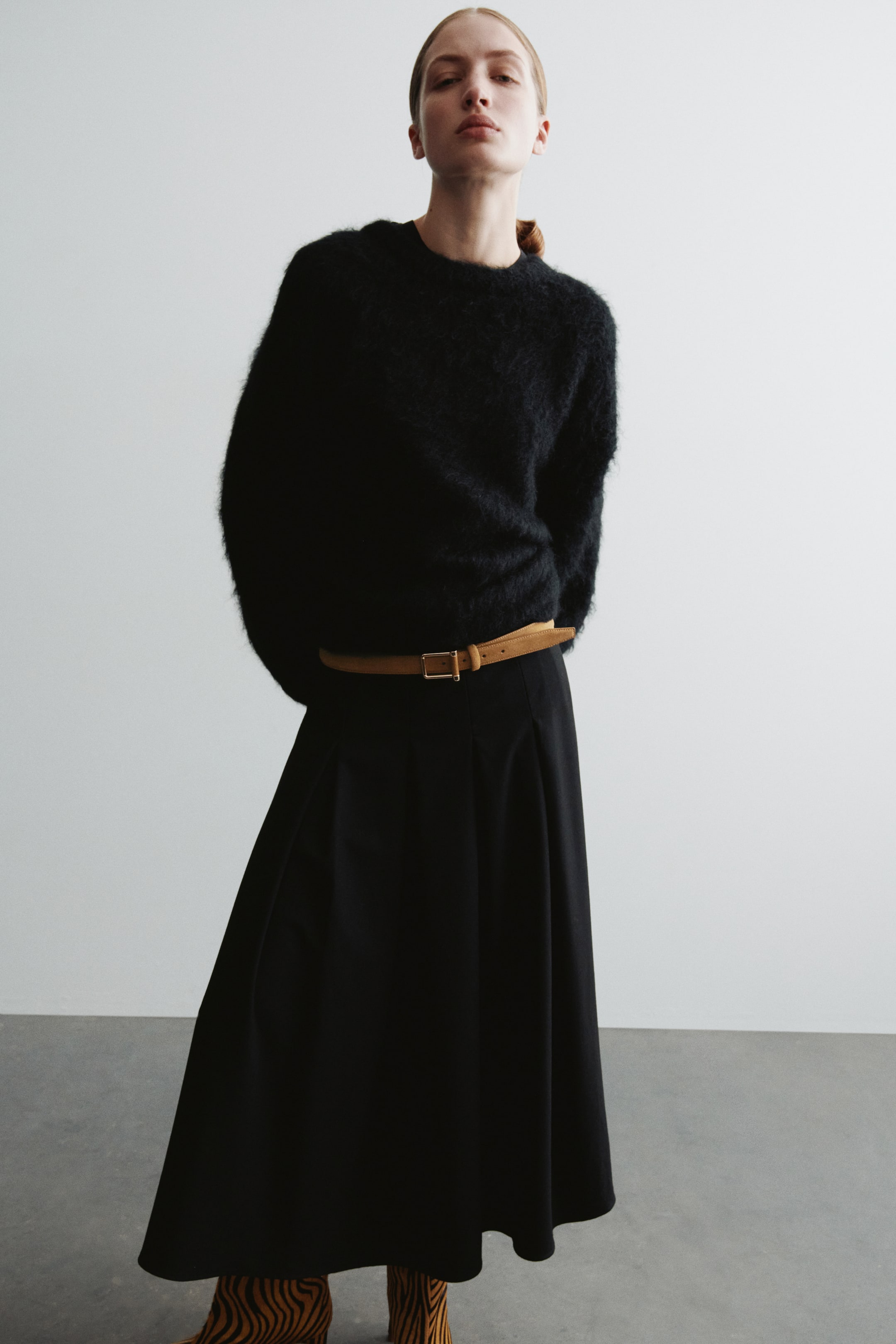 View larger image: Leather belt - Beige - Ladies | H&M GB 3