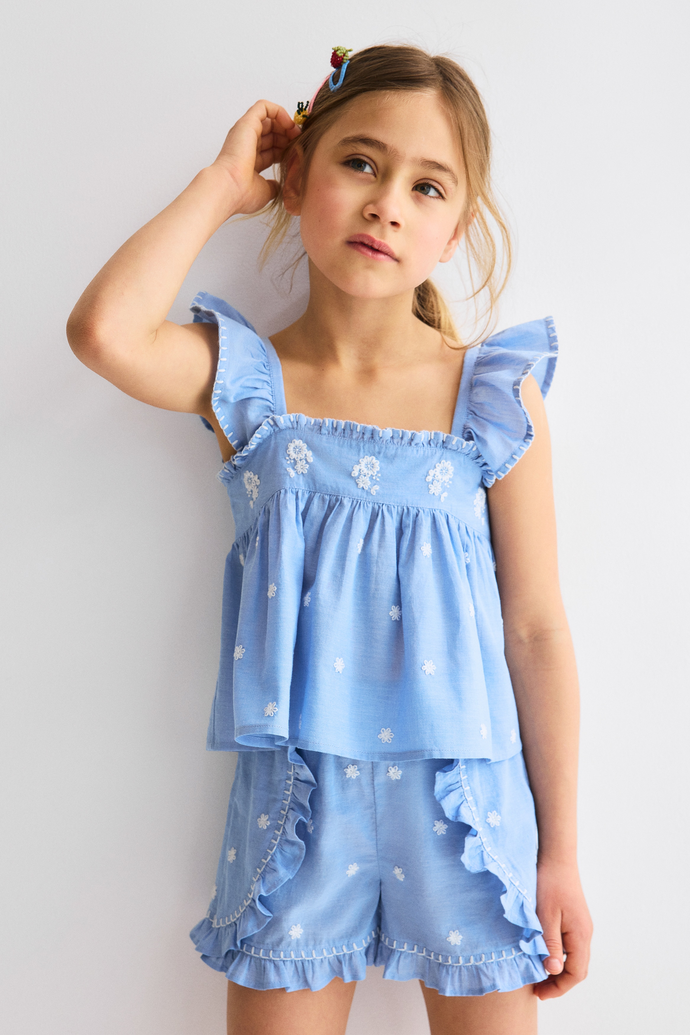 Dvodelni pamučni komplet sa vezenim detaljima - Svetloplava/cvetni dezen